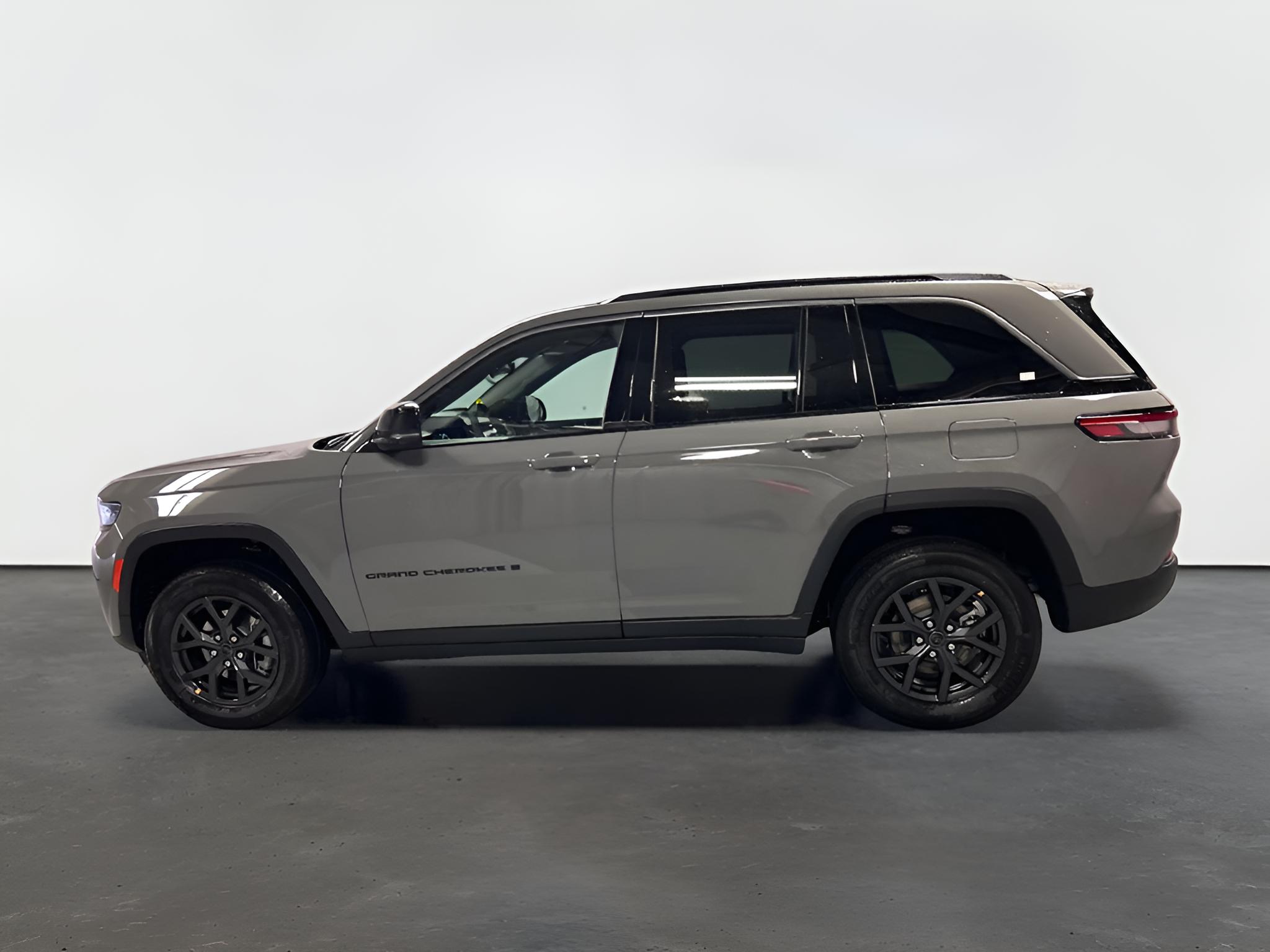2027 Jeep Grand Cherokee GRAND CHEROKEE LAREDO ALTITUDE 4X4
