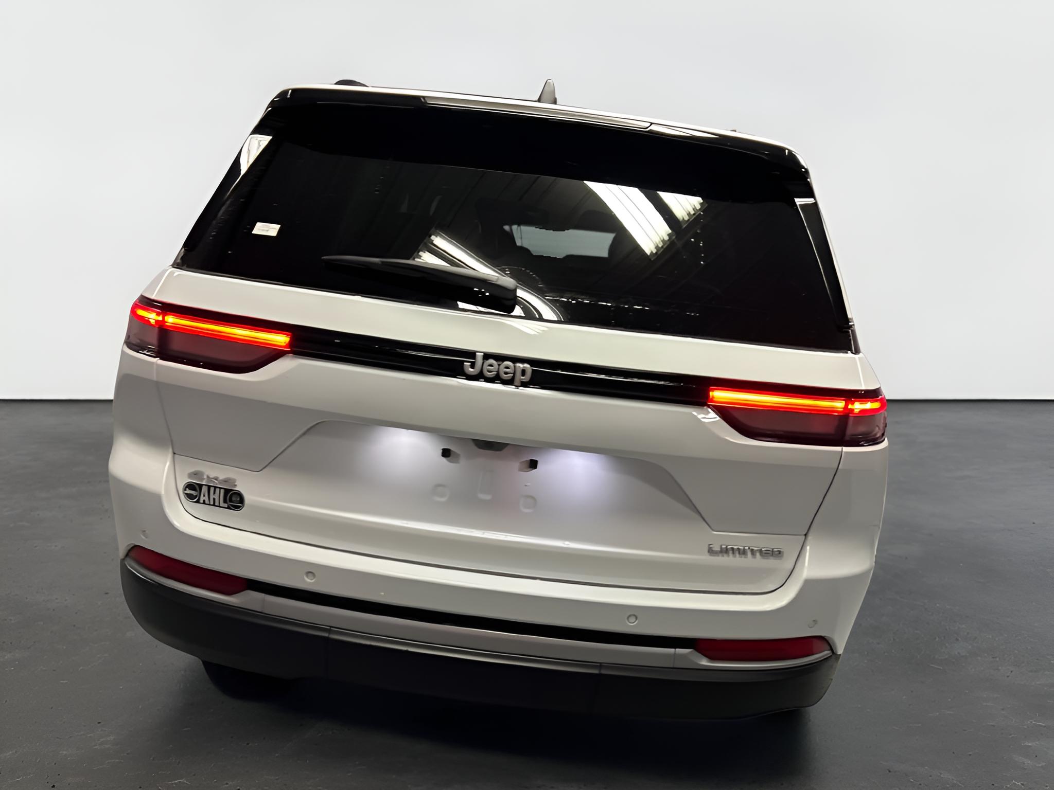 2027 Jeep Grand Cherokee GRAND CHEROKEE LIMITED 4X4