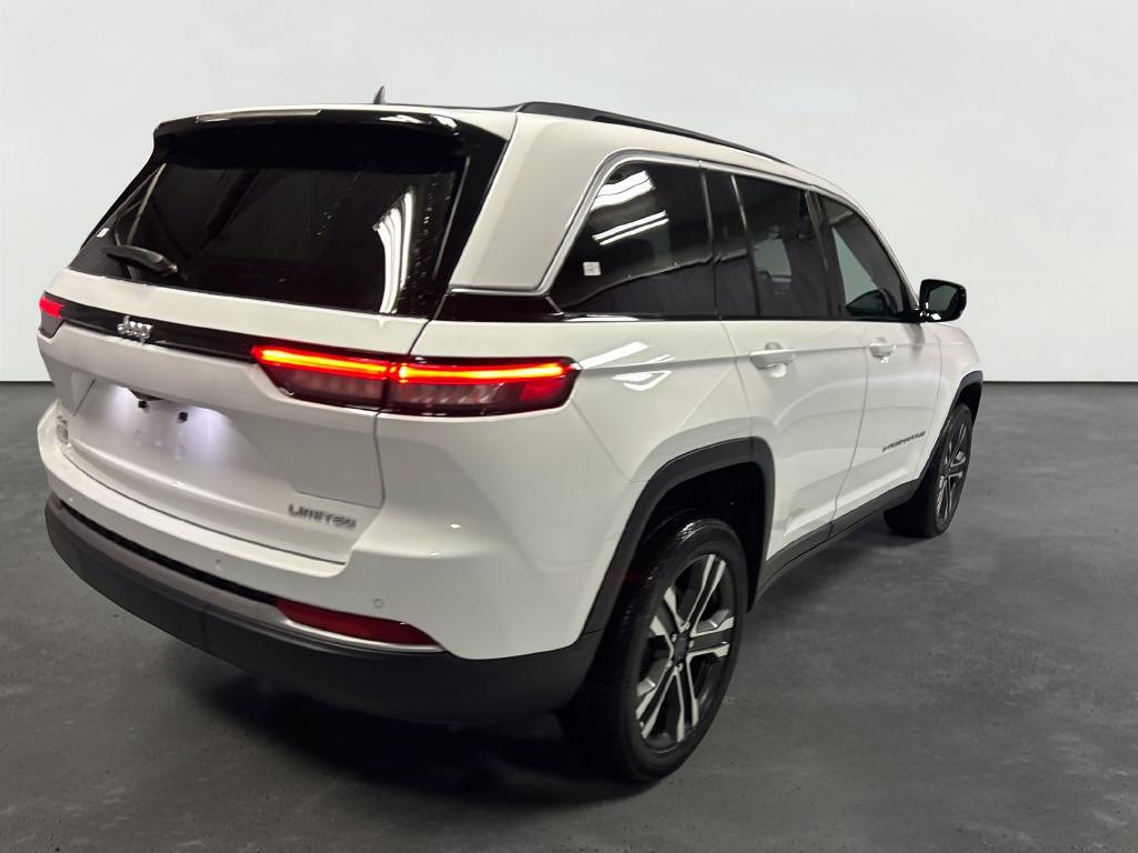 2027 Jeep Grand Cherokee GRAND CHEROKEE LIMITED 4X4