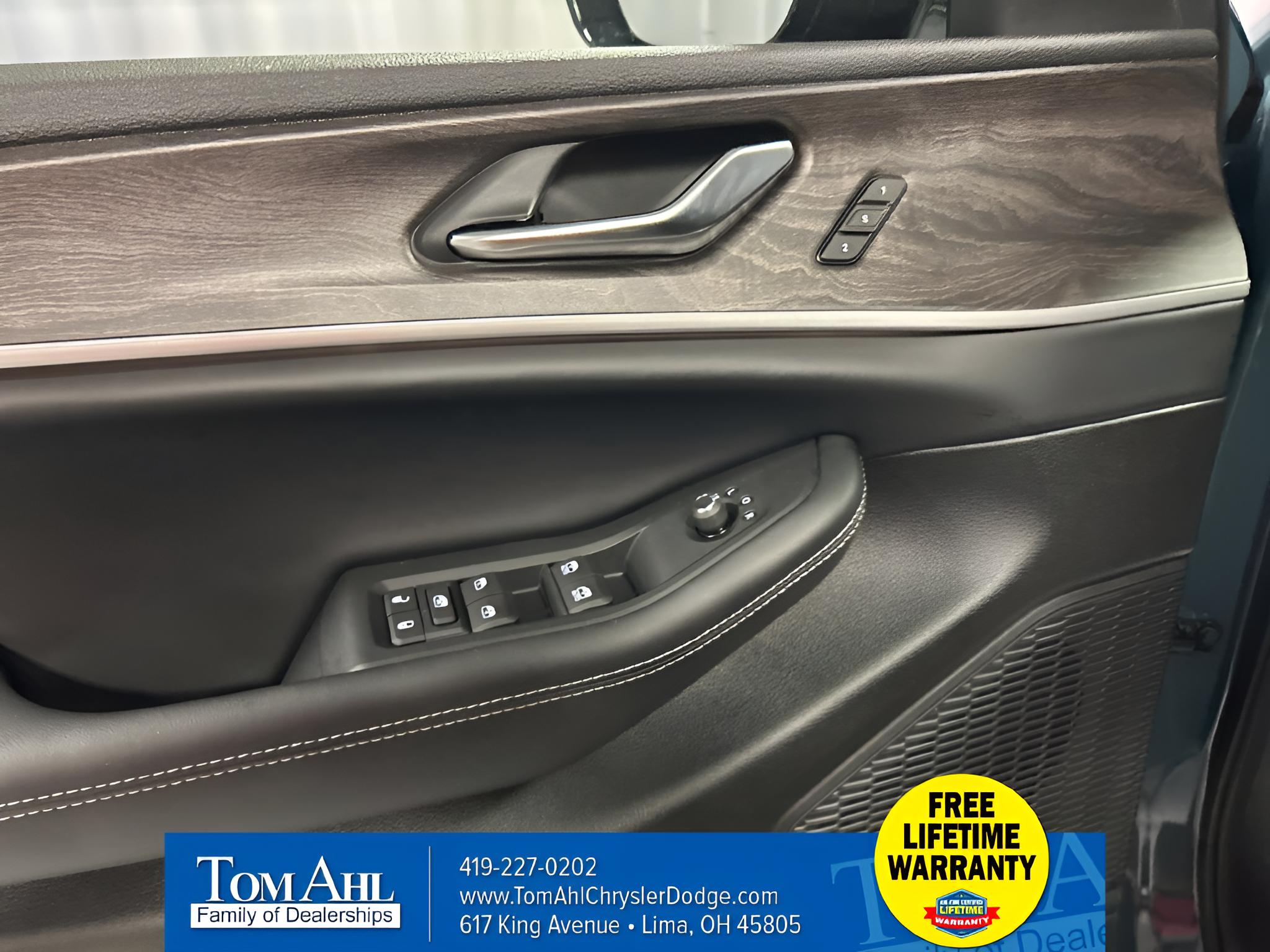 2027 Jeep Grand Cherokee GRAND CHEROKEE LIMITED 4X4