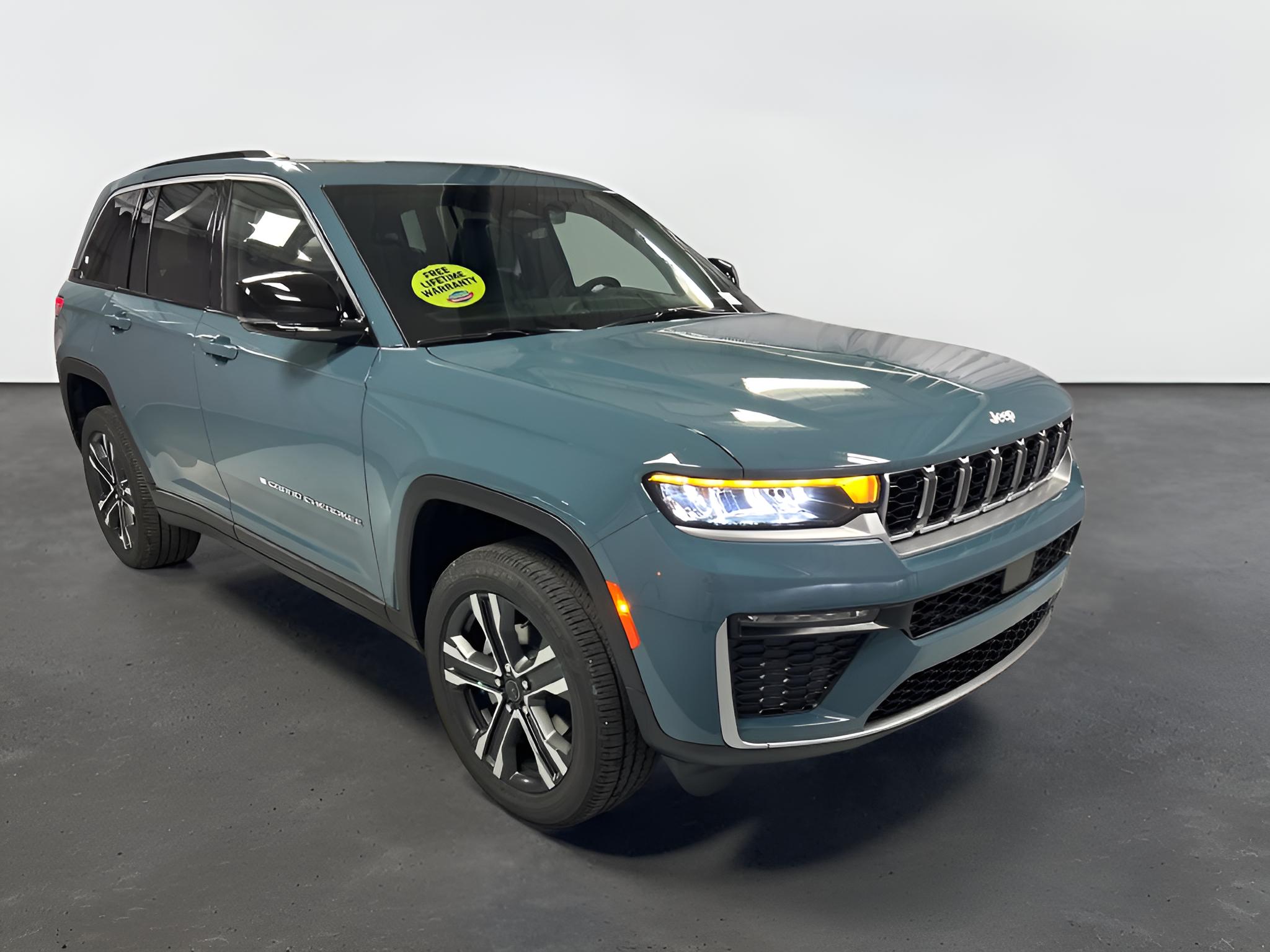 2027 Jeep Grand Cherokee GRAND CHEROKEE LIMITED 4X4