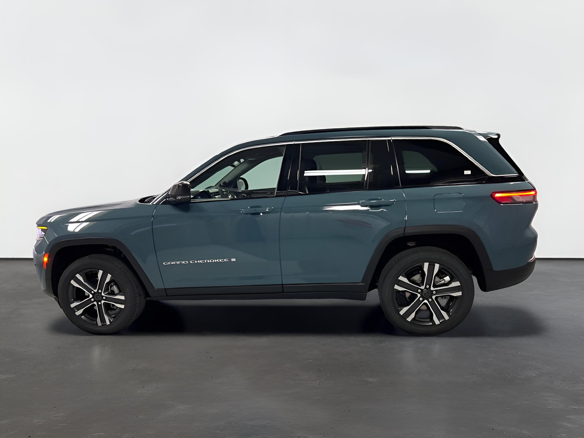 2027 Jeep Grand Cherokee GRAND CHEROKEE LIMITED 4X4