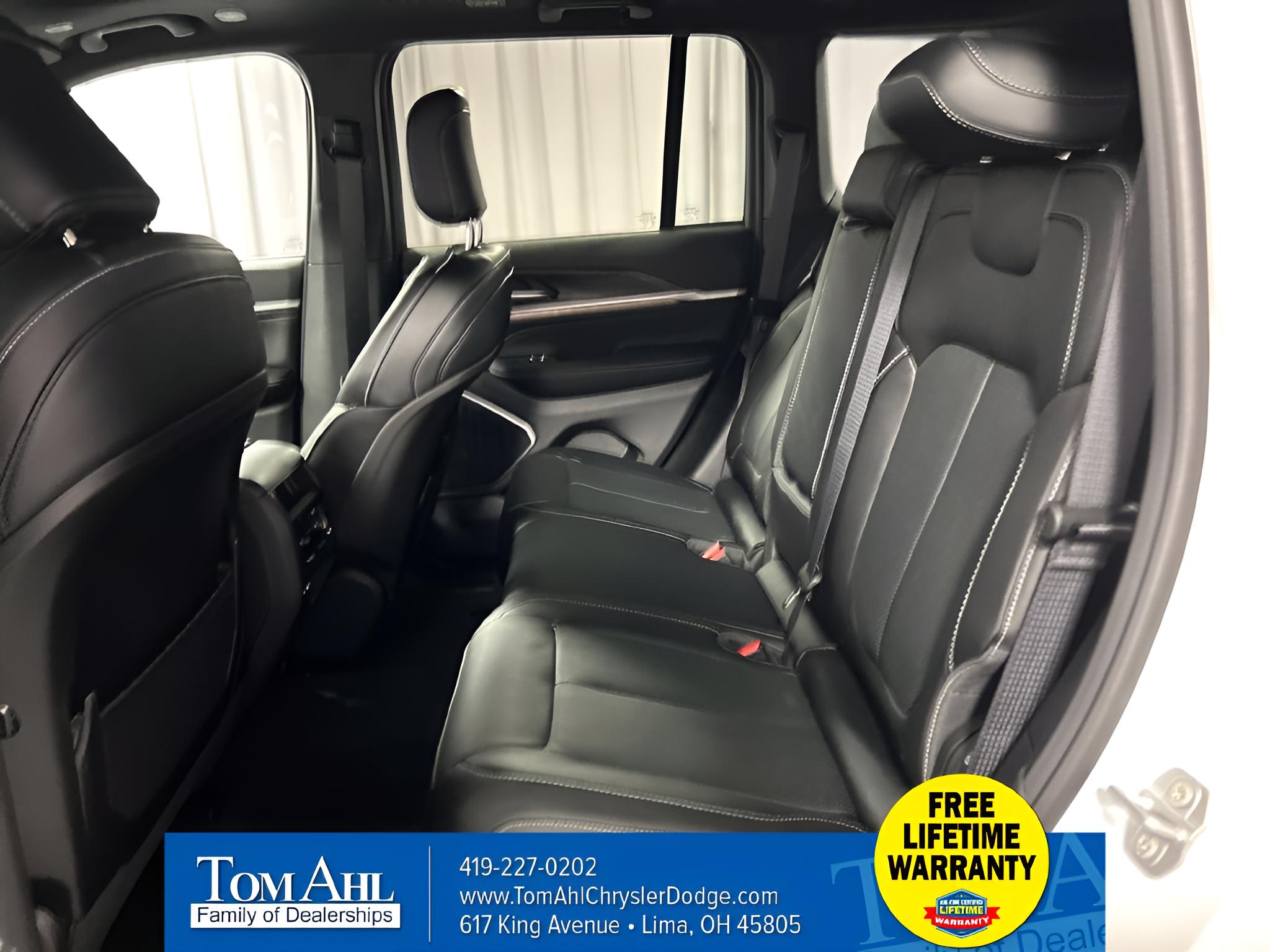 2027 Jeep Grand Cherokee GRAND CHEROKEE LIMITED RESERVE 4X4