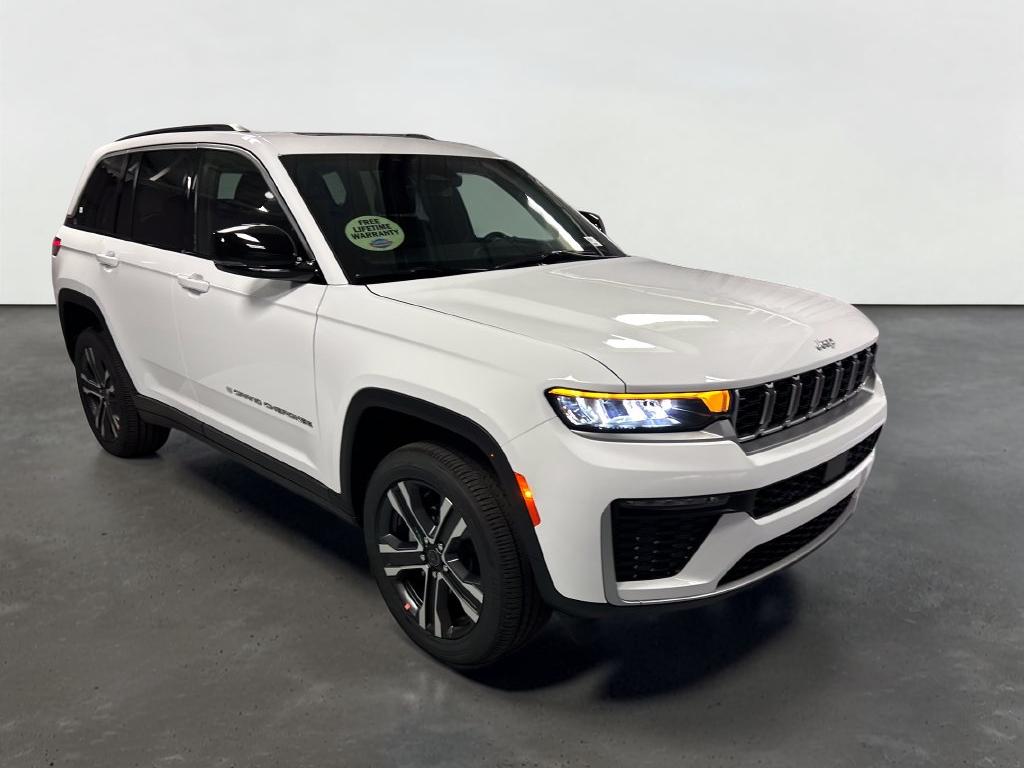 2027 Jeep Grand Cherokee GRAND CHEROKEE LIMITED 4X4