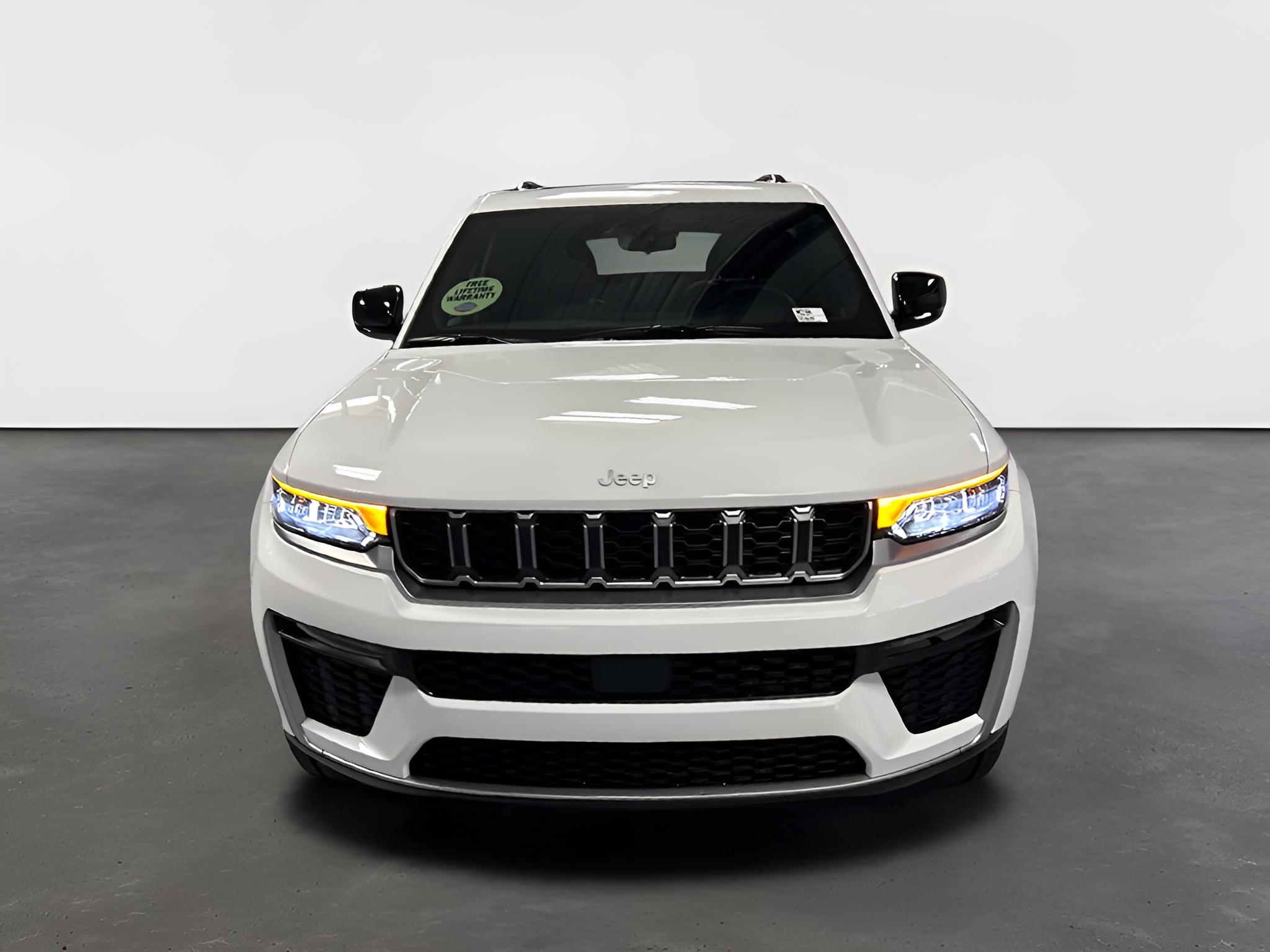 2027 Jeep Grand Cherokee GRAND CHEROKEE LIMITED 4X4