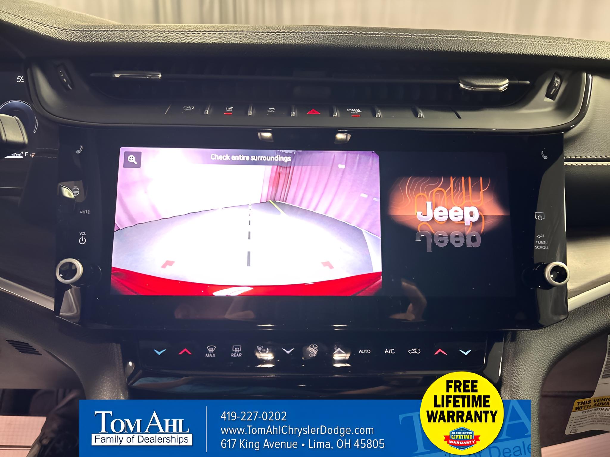 2027 Jeep Grand Cherokee GRAND CHEROKEE LIMITED 4X4