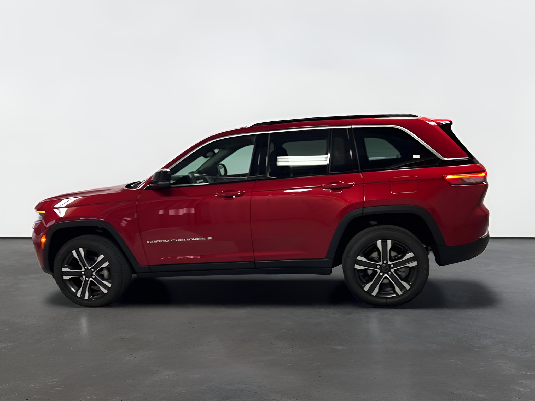 2027 Jeep Grand Cherokee GRAND CHEROKEE LIMITED 4X4