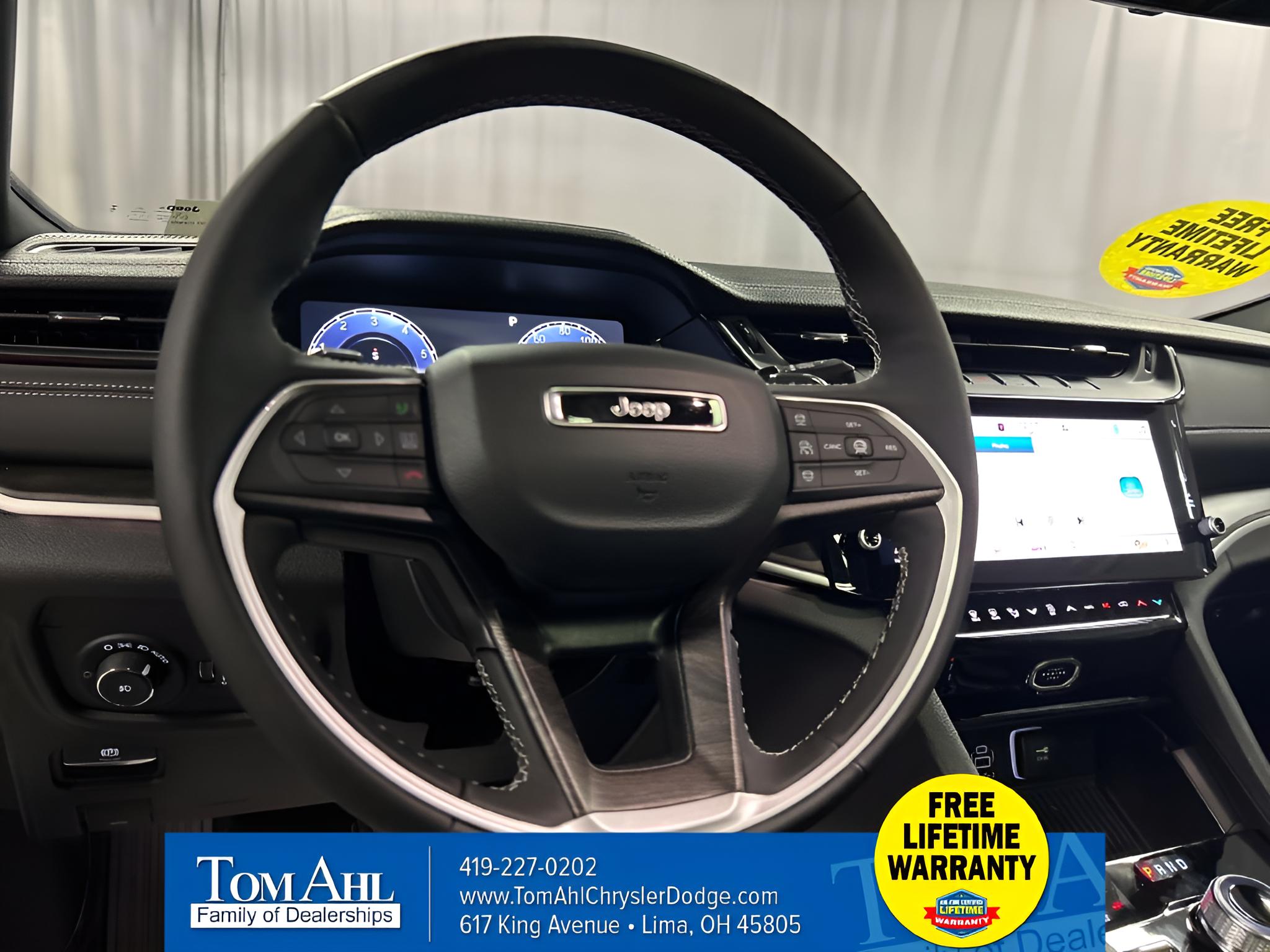 2027 Jeep Grand Cherokee GRAND CHEROKEE LIMITED 4X4