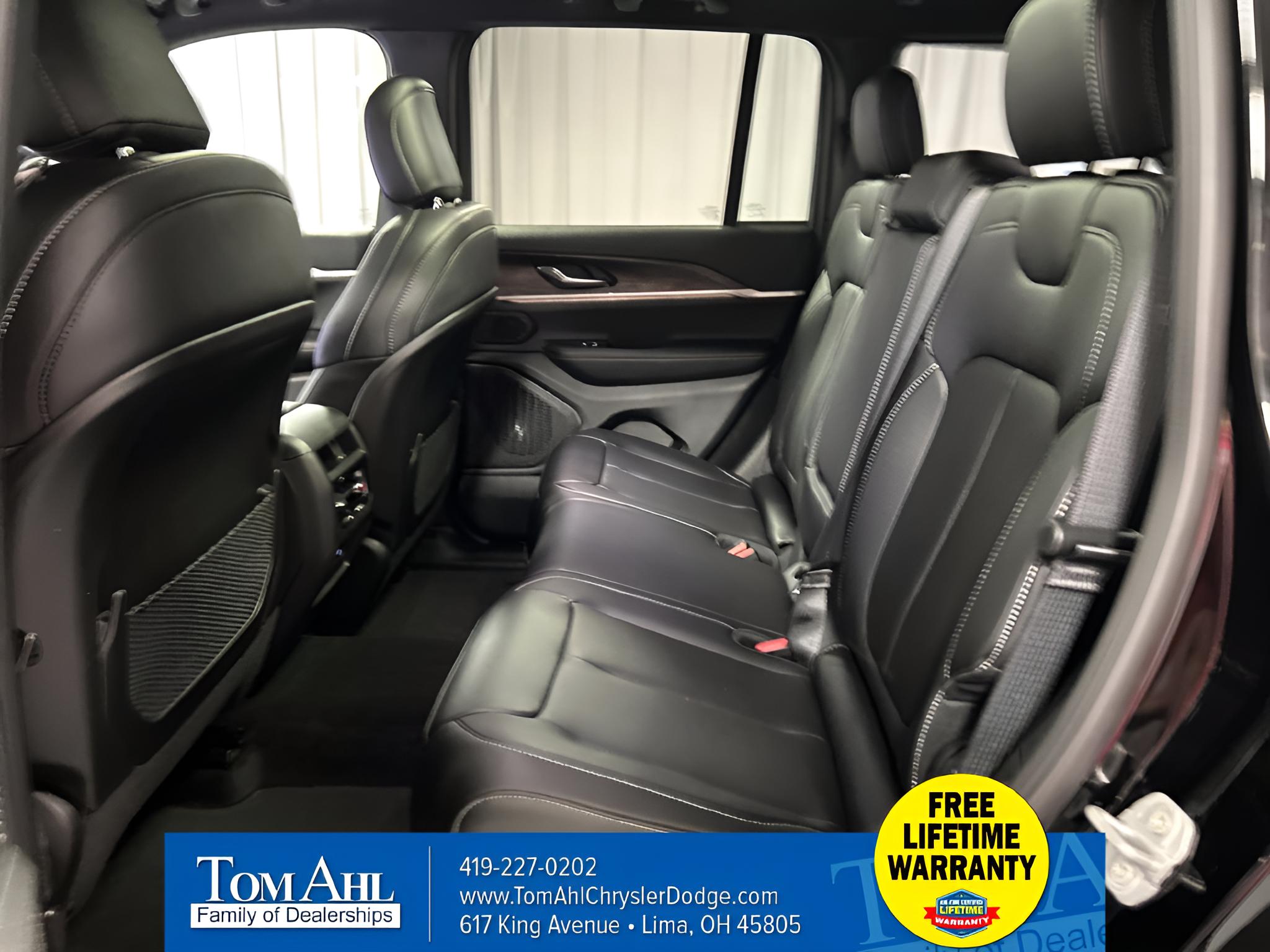 2027 Jeep Grand Cherokee GRAND CHEROKEE LIMITED 4X4