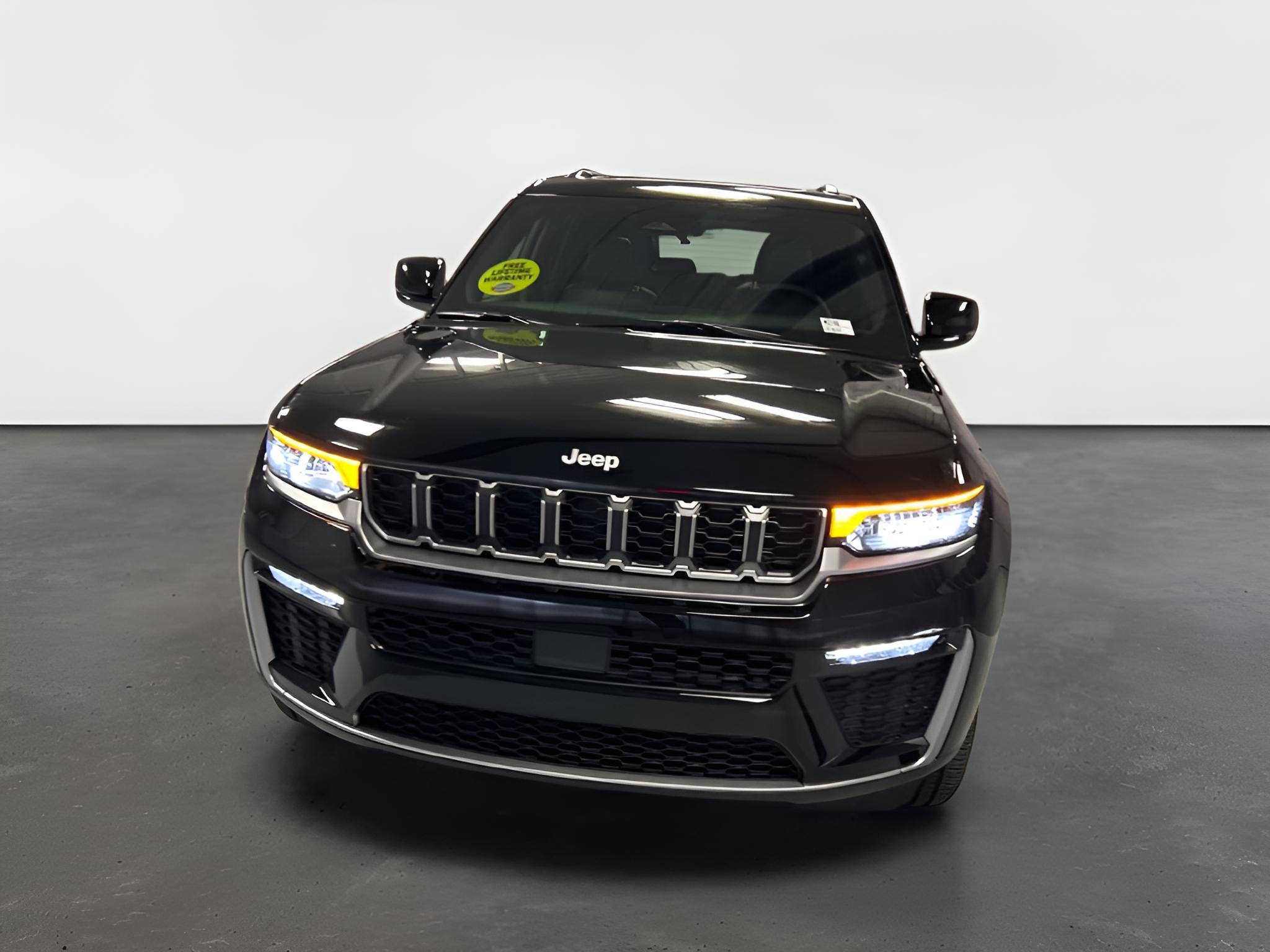 2027 Jeep Grand Cherokee GRAND CHEROKEE LIMITED 4X4
