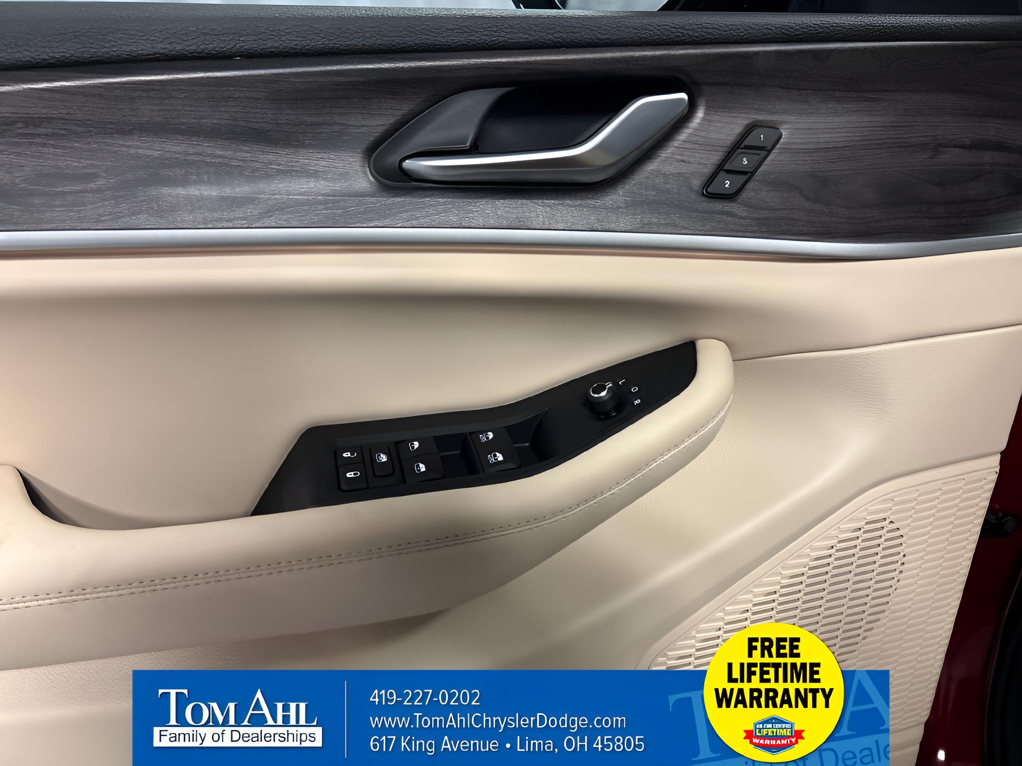 2027 Jeep Grand Cherokee GRAND CHEROKEE LIMITED 4X4