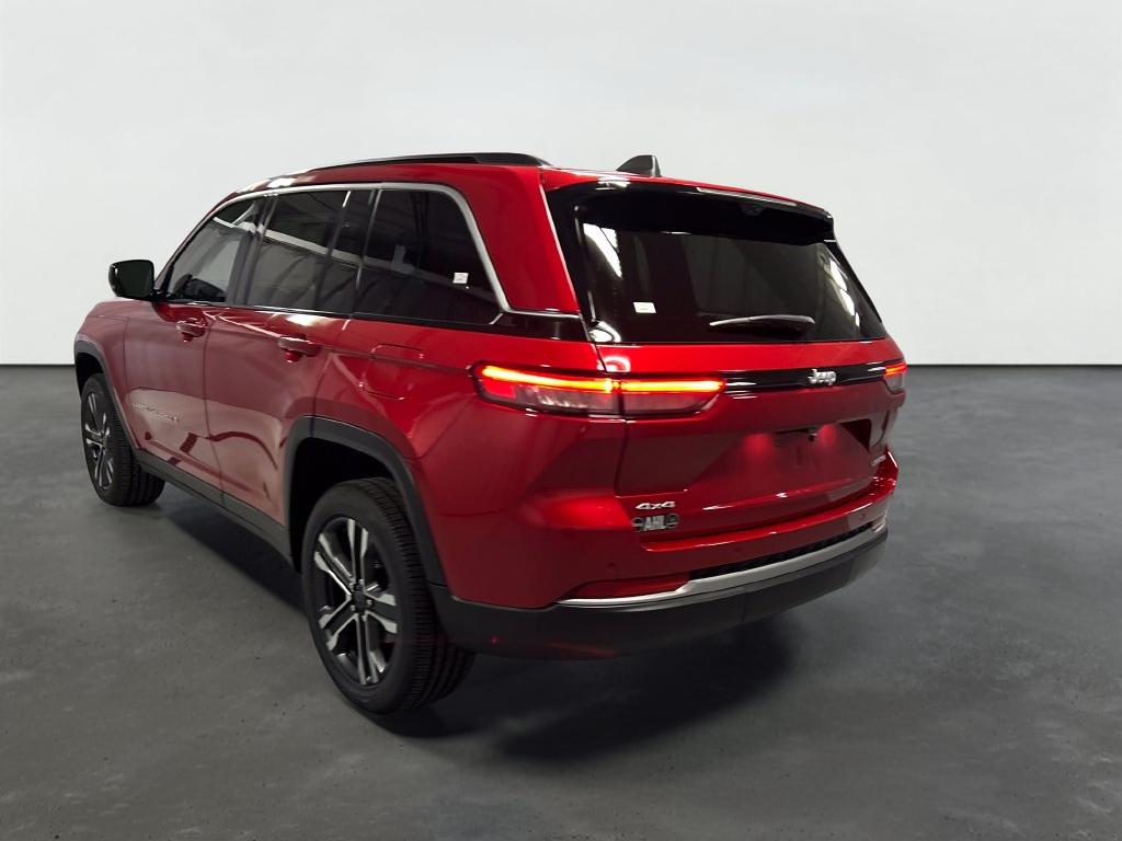 2027 Jeep Grand Cherokee GRAND CHEROKEE LIMITED 4X4