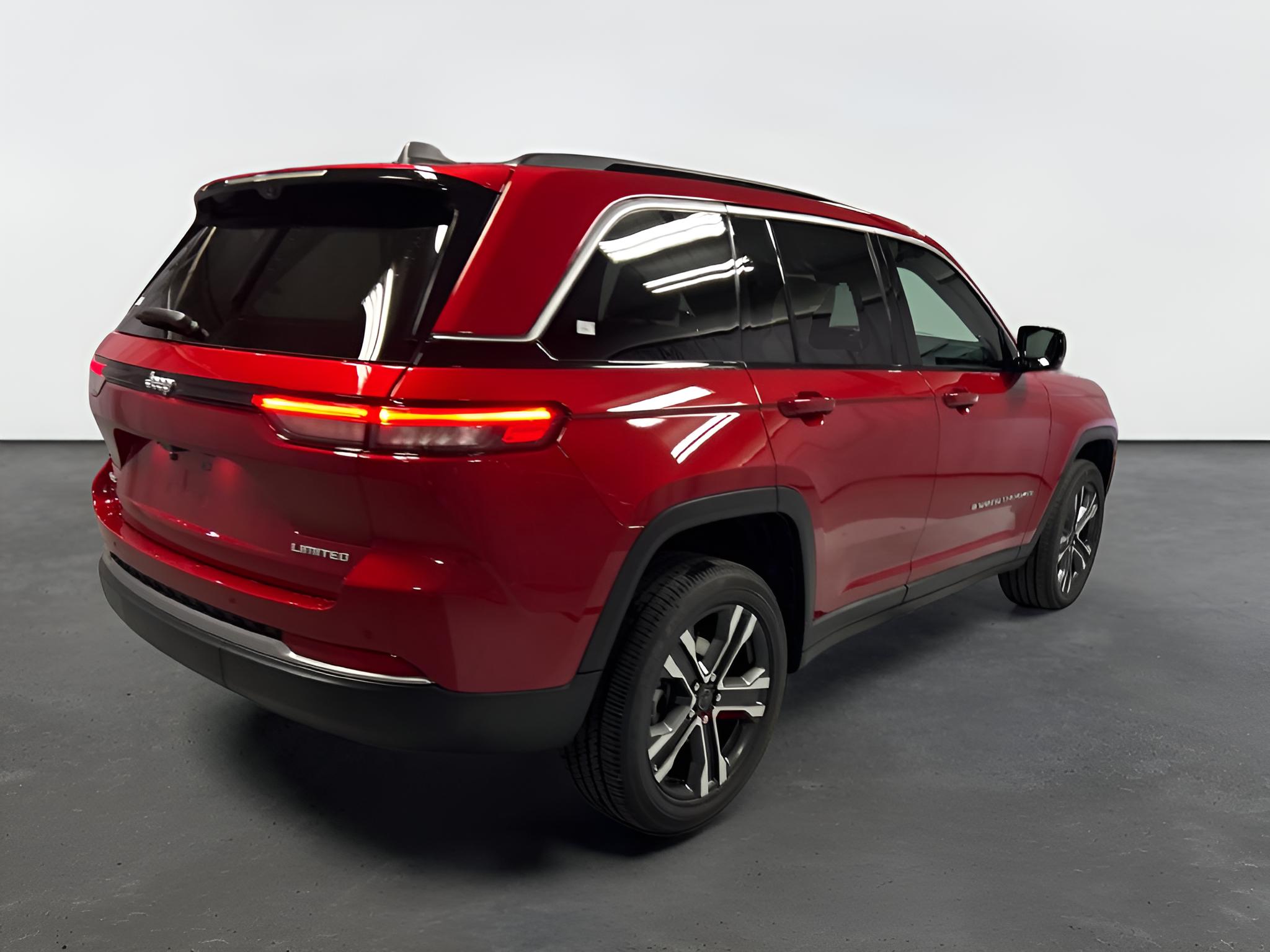 2027 Jeep Grand Cherokee GRAND CHEROKEE LIMITED 4X4