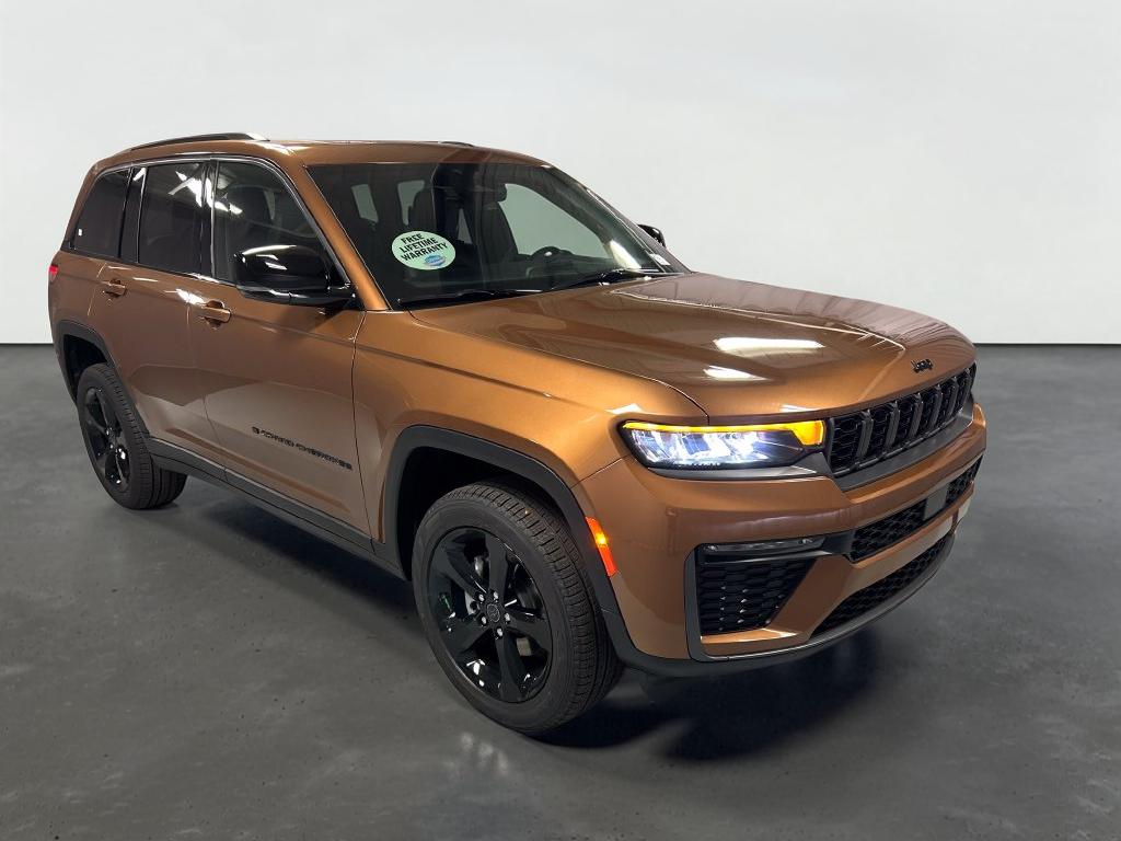 2027 Jeep Grand Cherokee GRAND CHEROKEE LIMITED 4X4