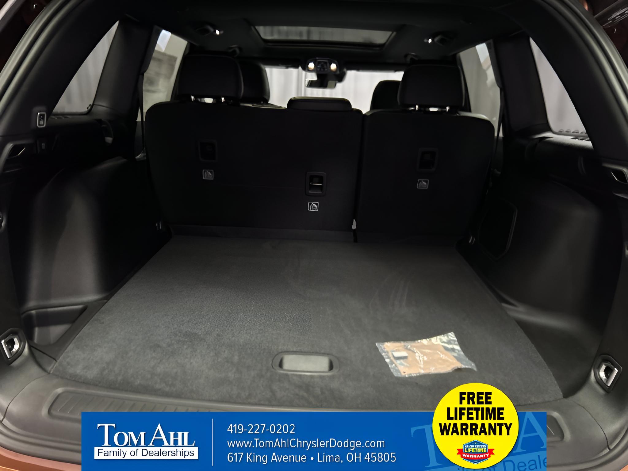 2027 Jeep Grand Cherokee GRAND CHEROKEE LIMITED 4X4