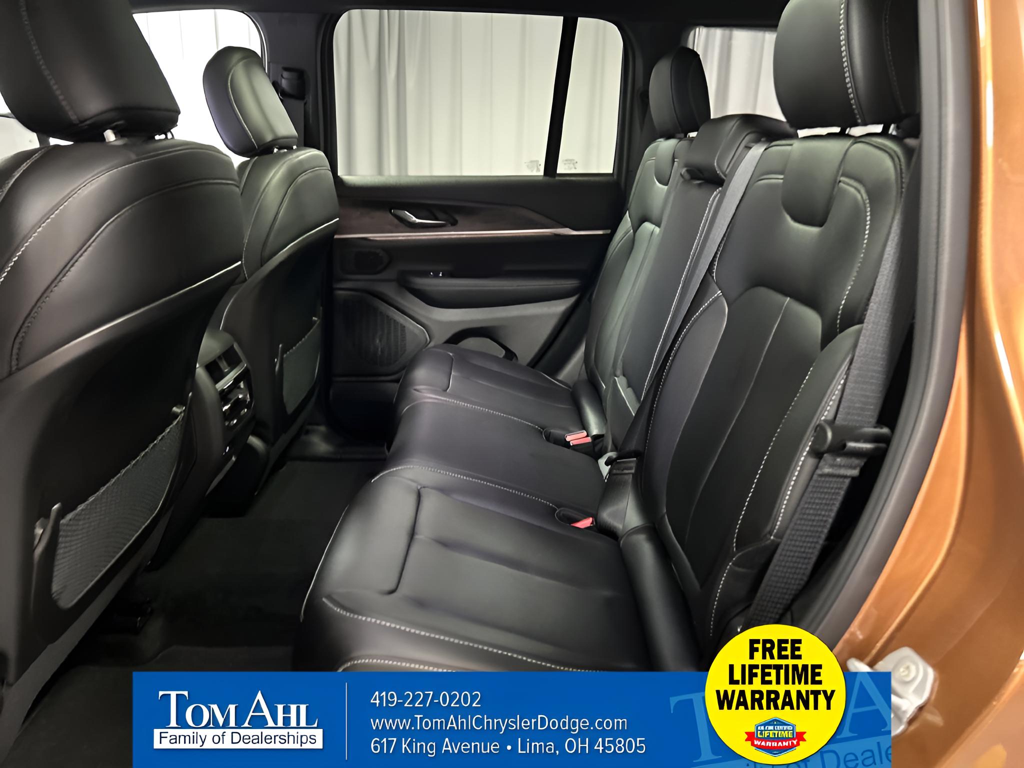 2027 Jeep Grand Cherokee GRAND CHEROKEE LIMITED 4X4