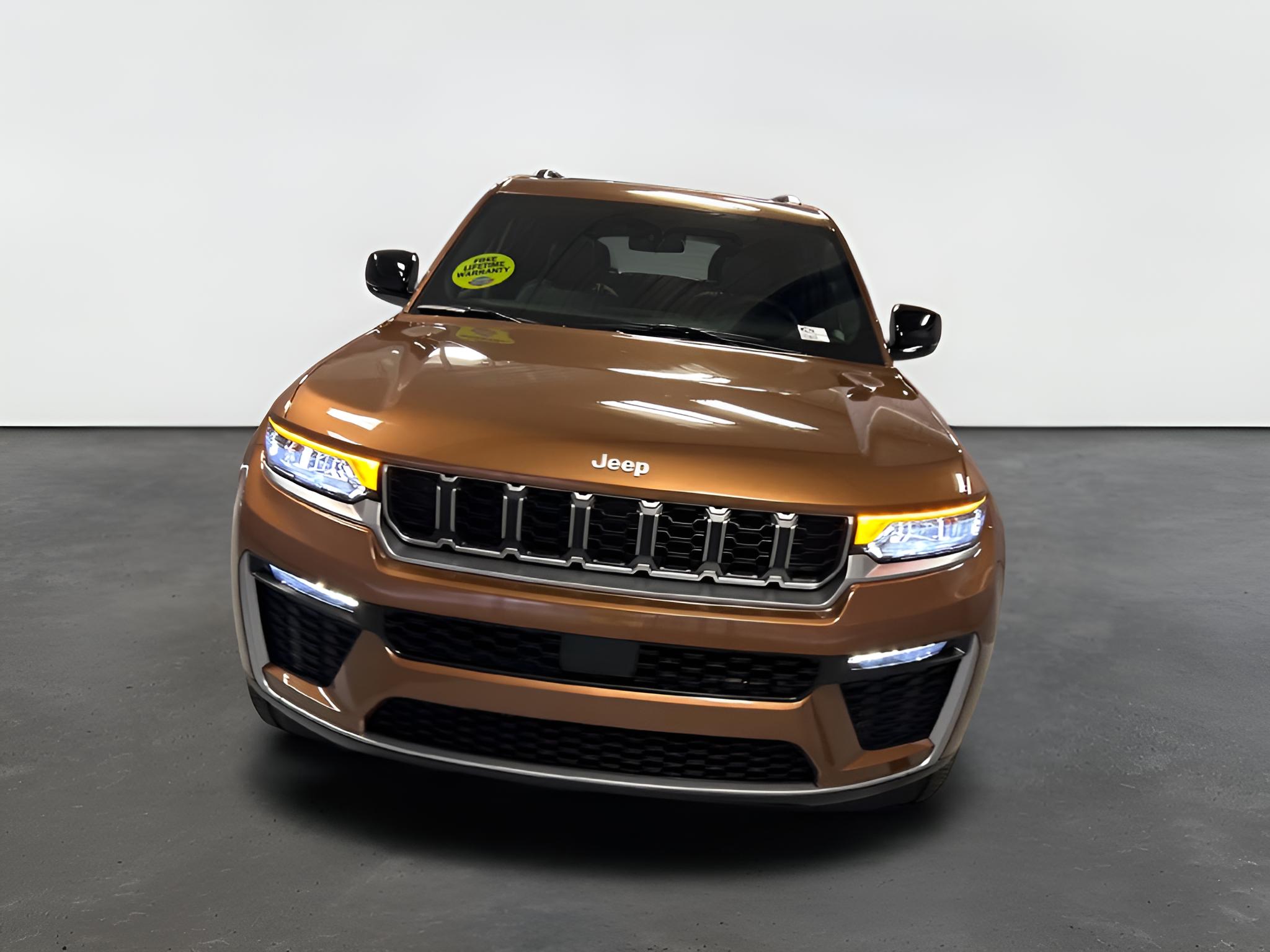 2027 Jeep Grand Cherokee GRAND CHEROKEE LIMITED 4X4