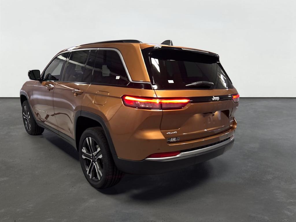 2027 Jeep Grand Cherokee GRAND CHEROKEE LIMITED 4X4