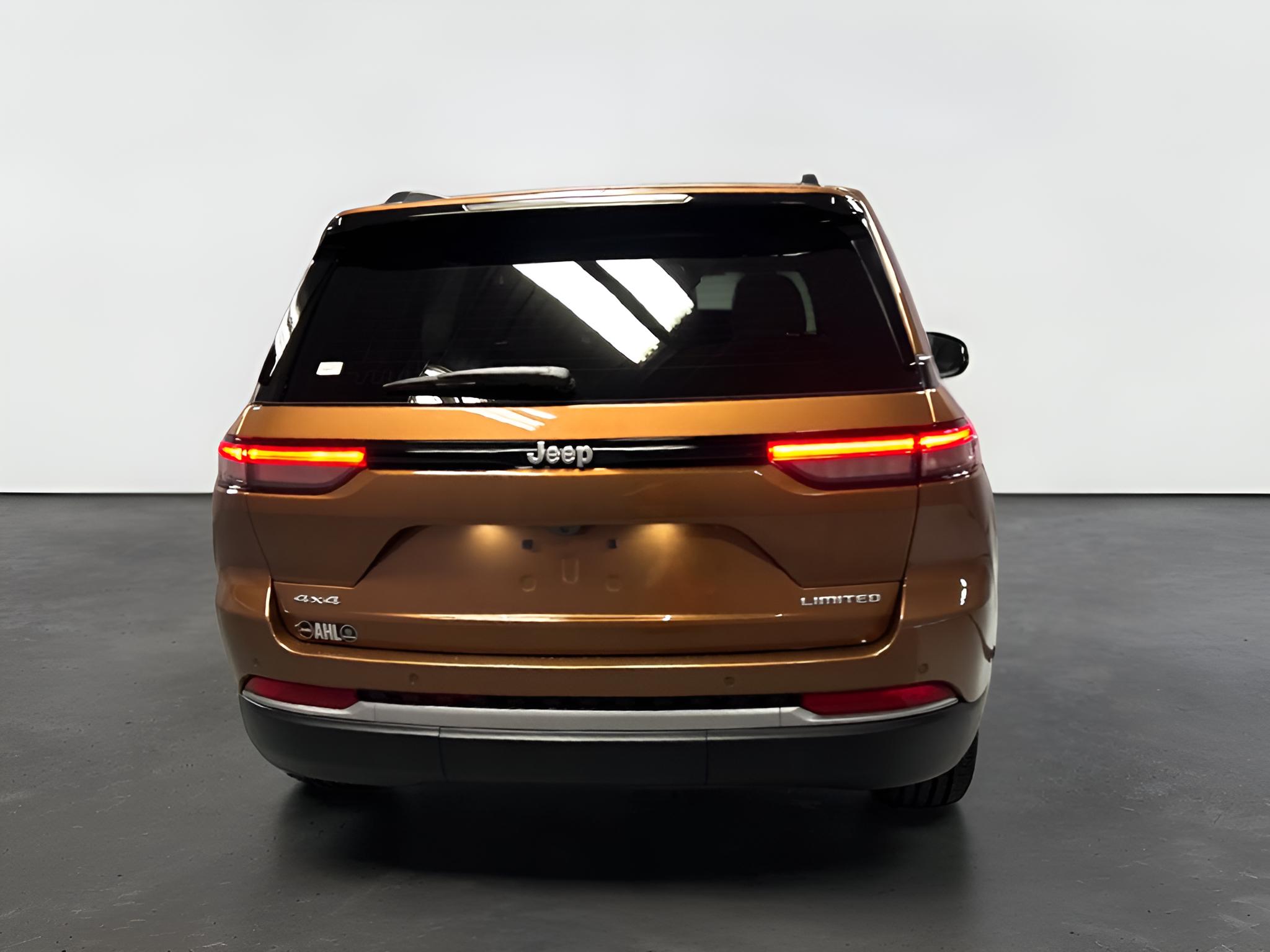 2027 Jeep Grand Cherokee GRAND CHEROKEE LIMITED 4X4