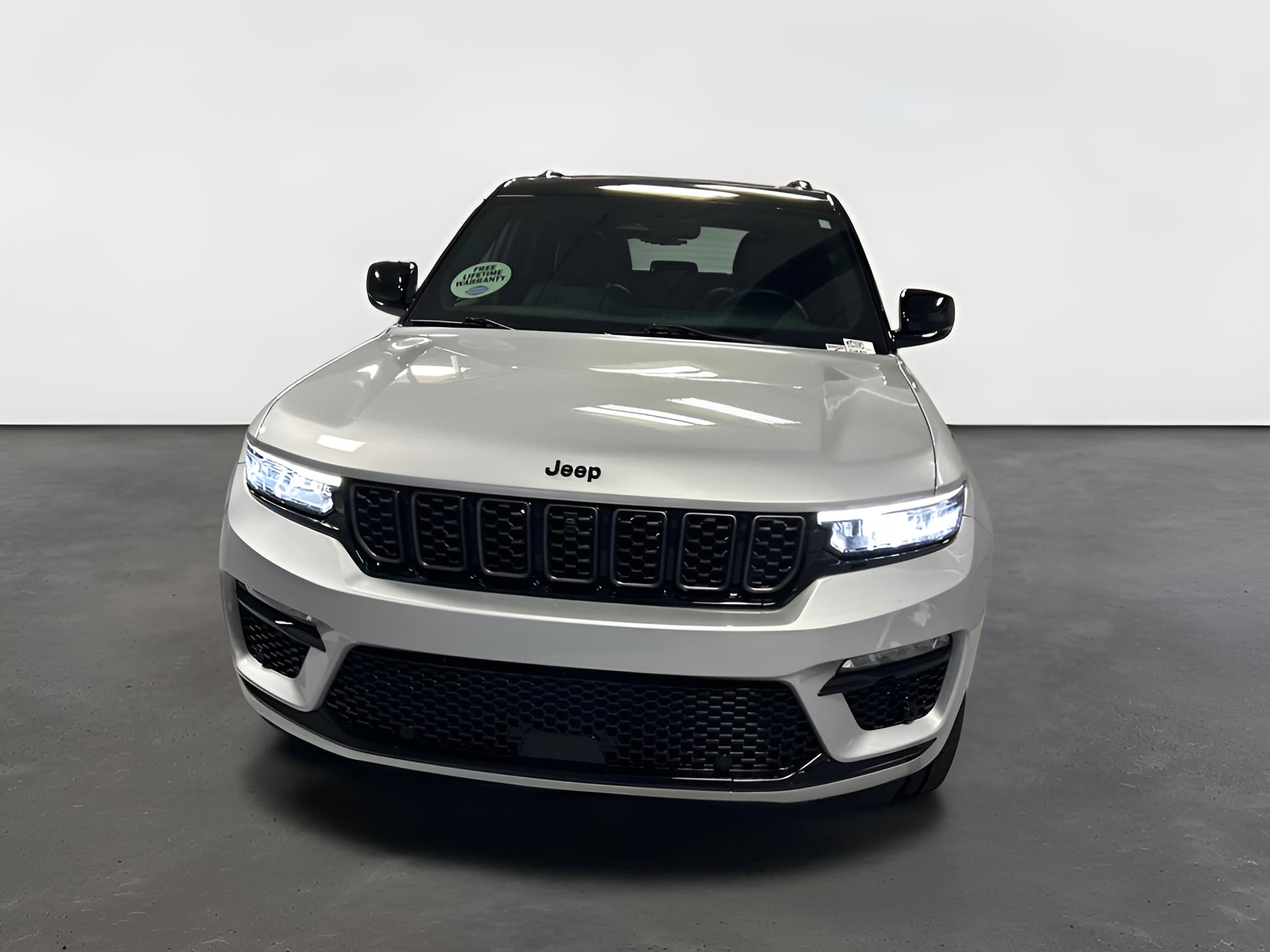 2025 Jeep Grand Cherokee Summit 4x4