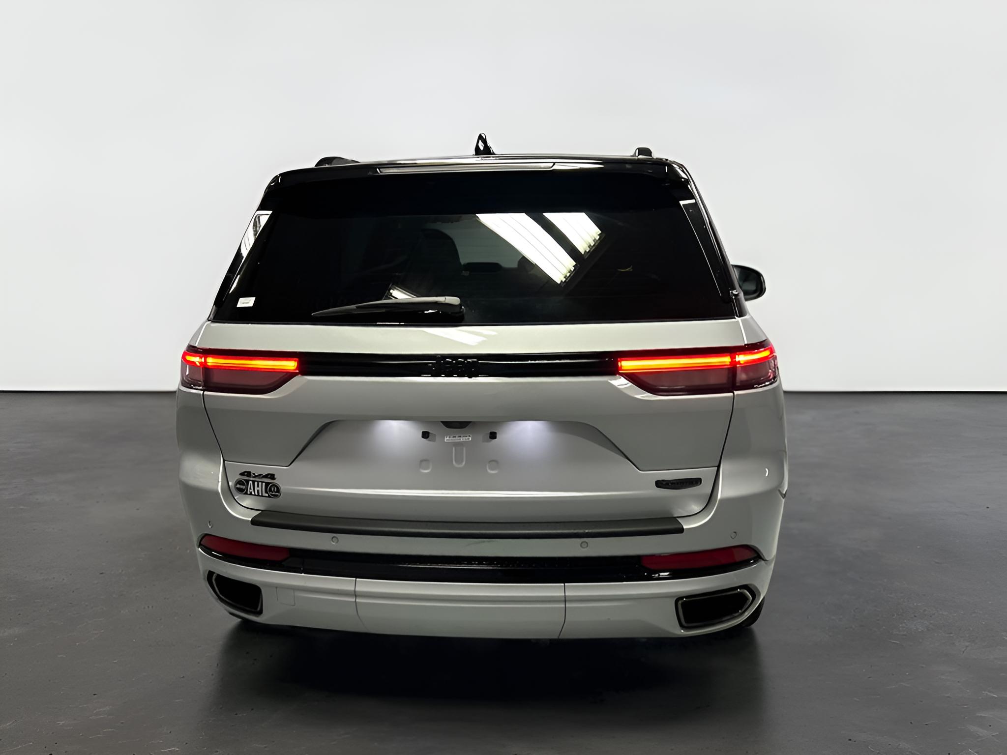 2025 Jeep Grand Cherokee Summit 4x4