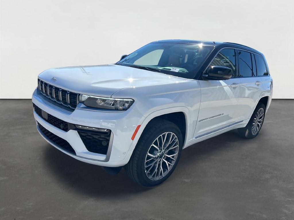 2027 Jeep Grand Cherokee GRAND CHEROKEE SUMMIT 4X4