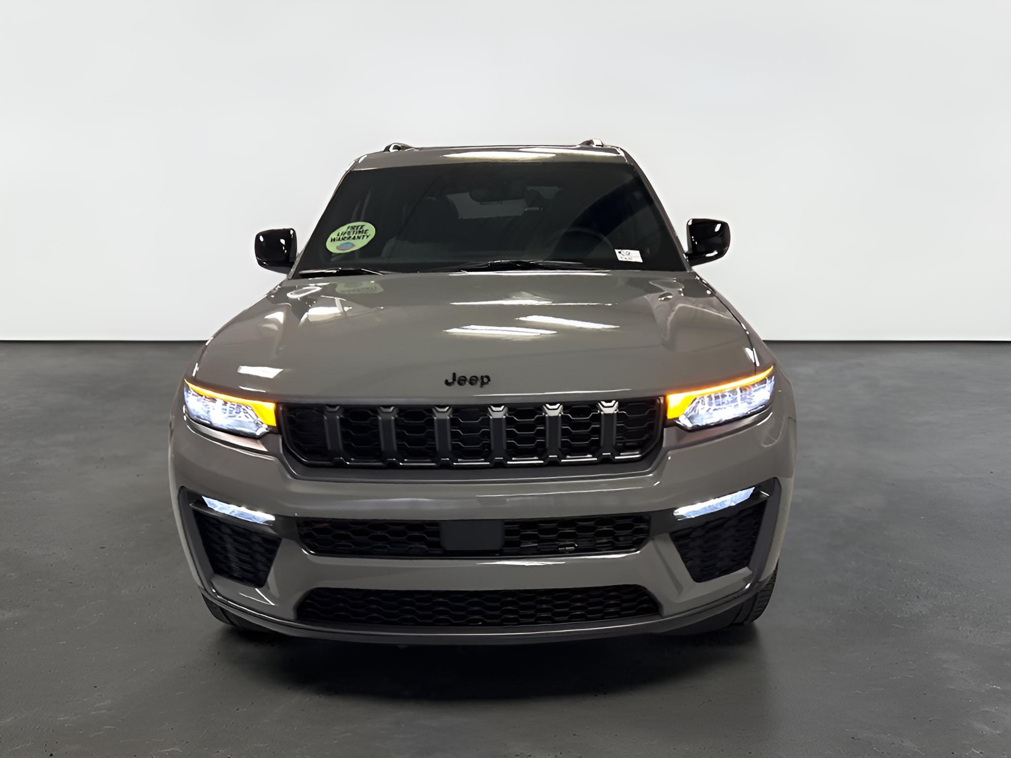 2027 Jeep Grand Cherokee GRAND CHEROKEE L LIMITED 4X4