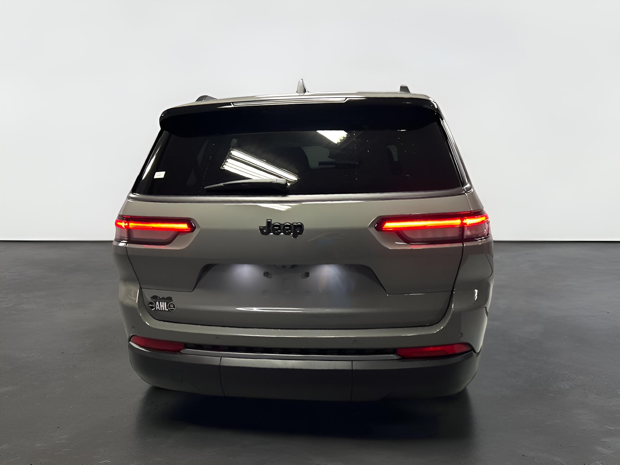 2027 Jeep Grand Cherokee GRAND CHEROKEE L LIMITED 4X4