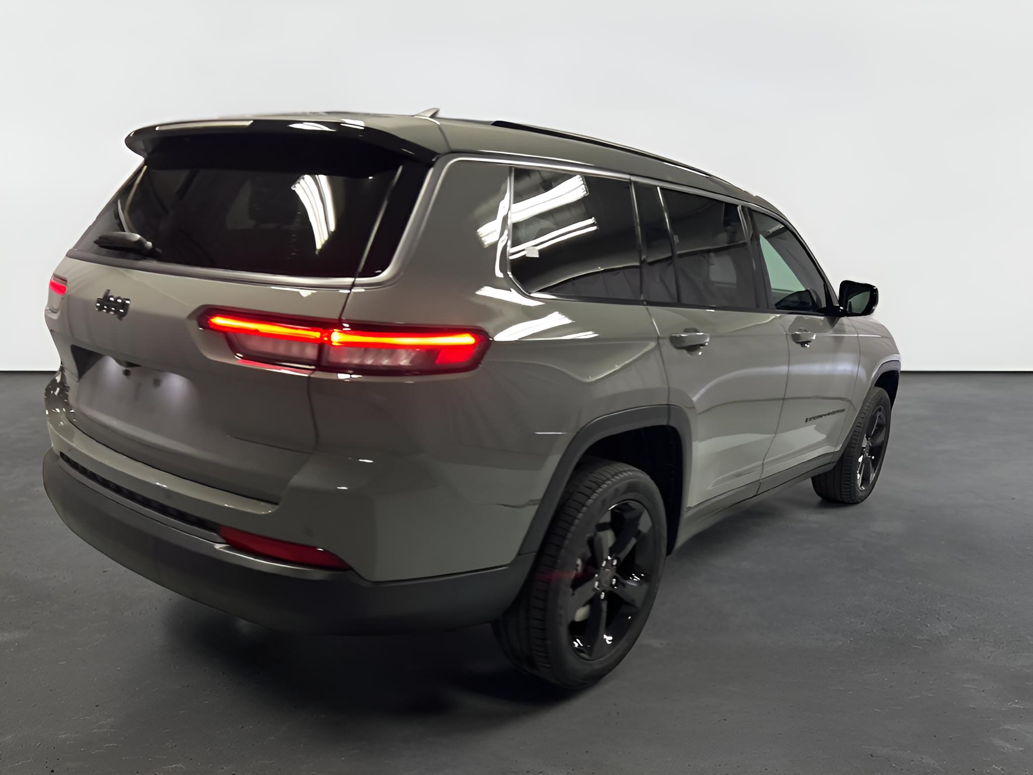 2027 Jeep Grand Cherokee GRAND CHEROKEE L LIMITED 4X4