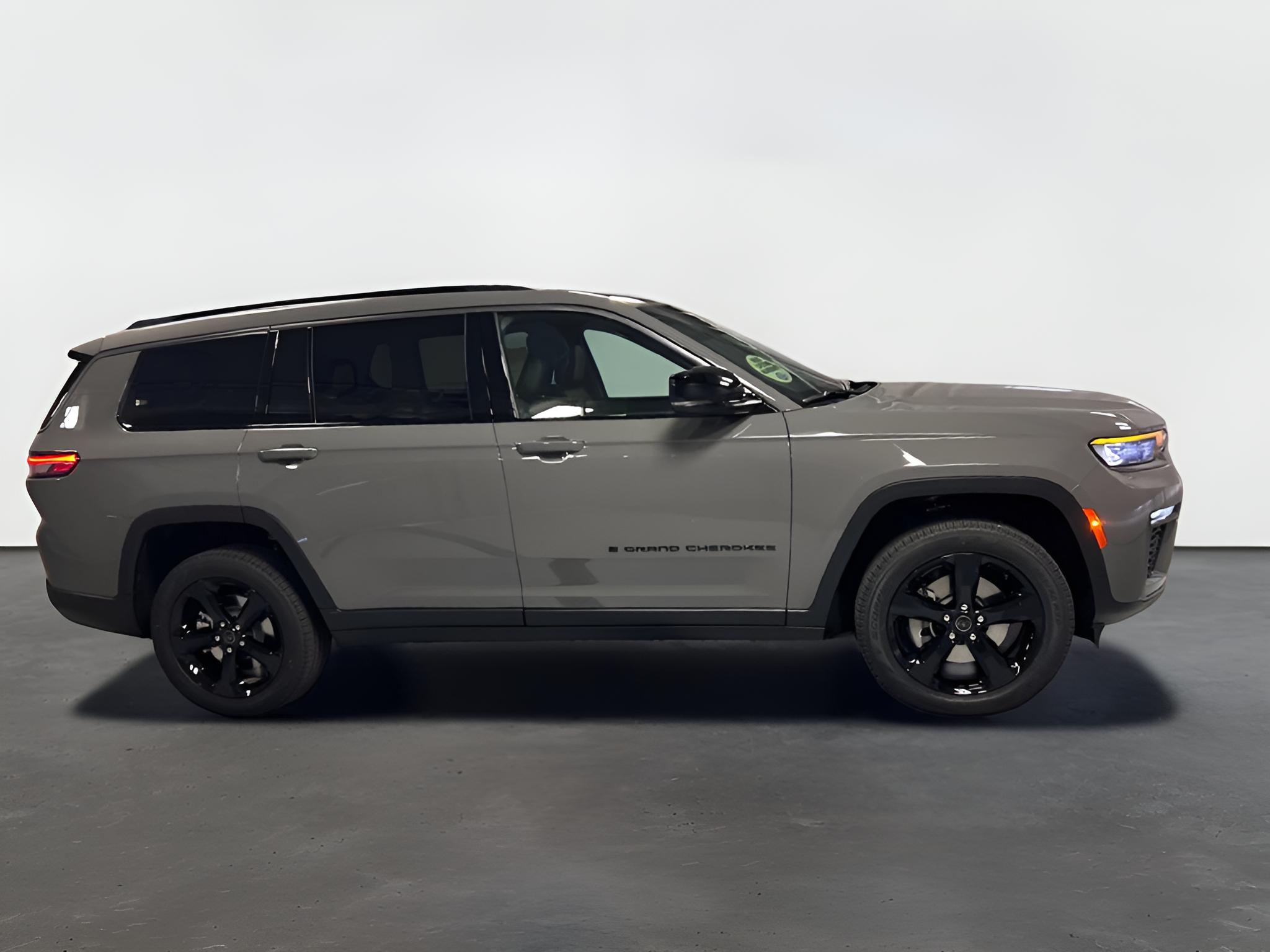 2027 Jeep Grand Cherokee GRAND CHEROKEE L LIMITED 4X4