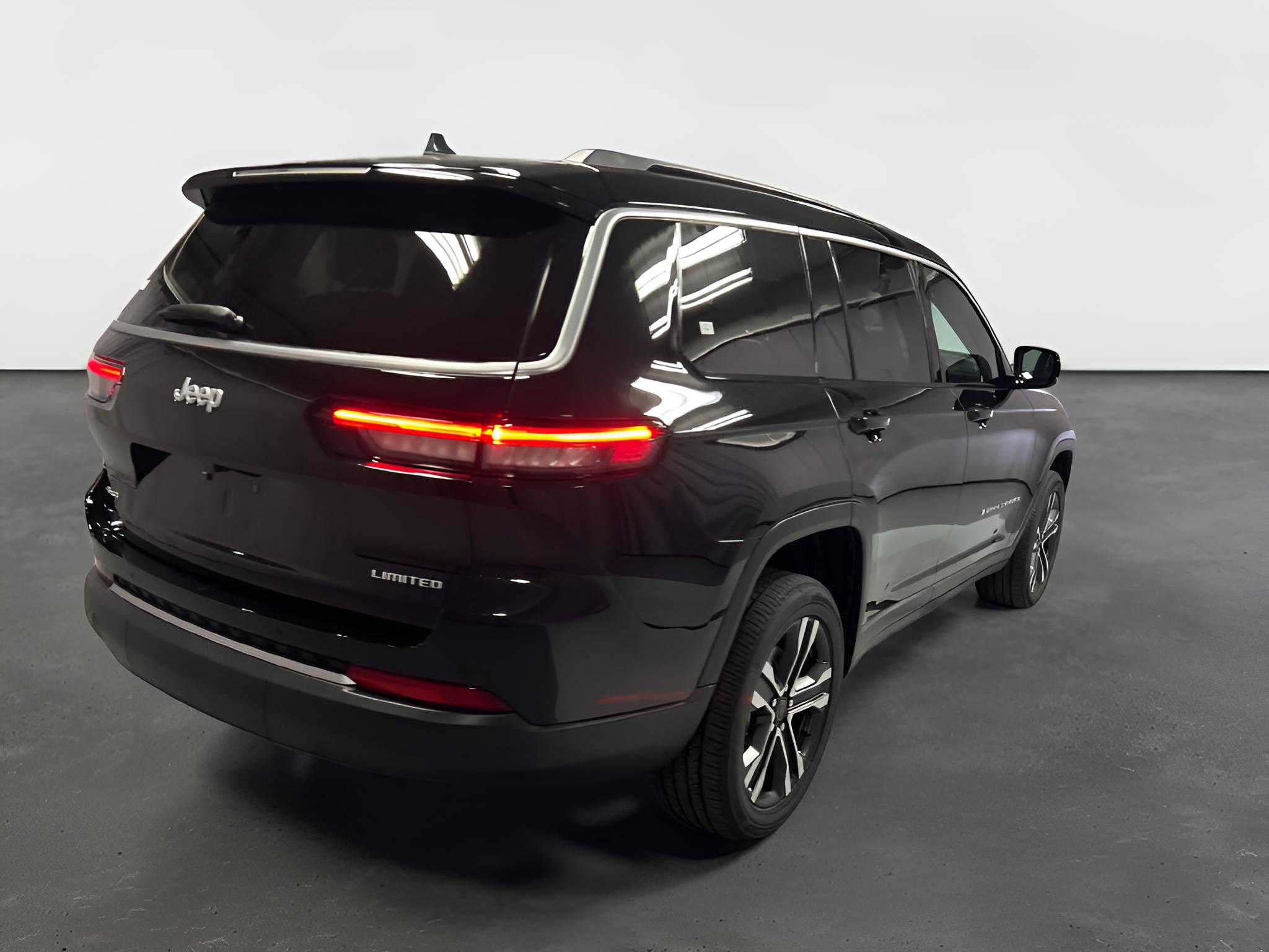 2027 Jeep Grand Cherokee GRAND CHEROKEE L LIMITED 4X4