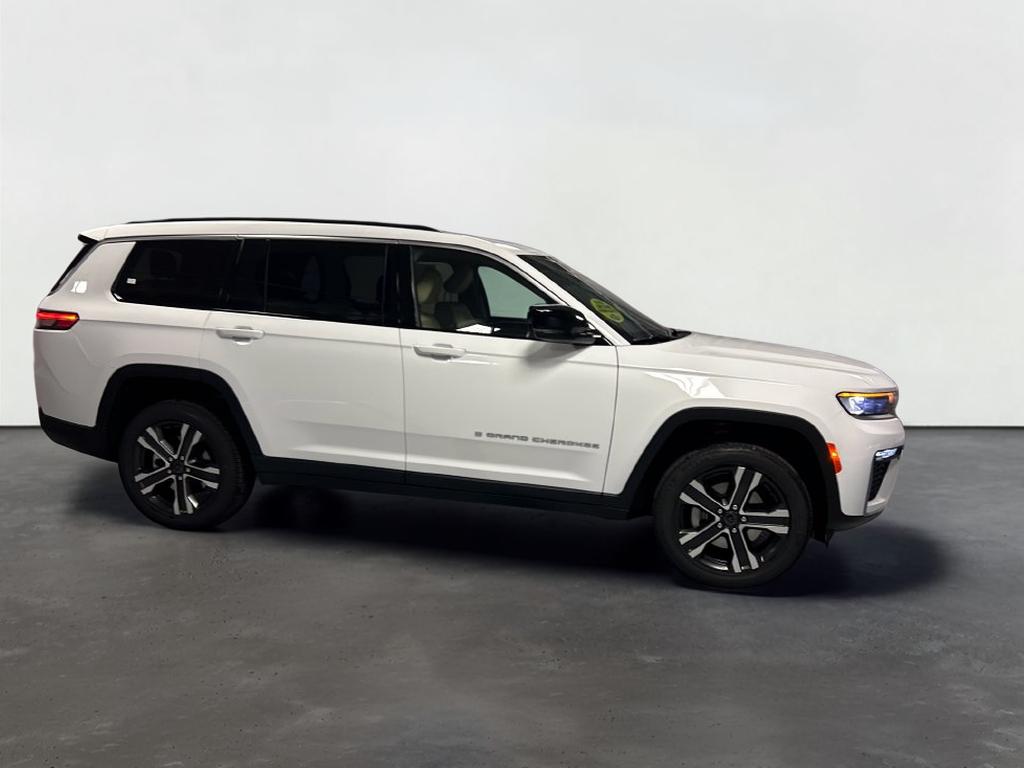2027 Jeep Grand Cherokee GRAND CHEROKEE L LIMITED 4X4