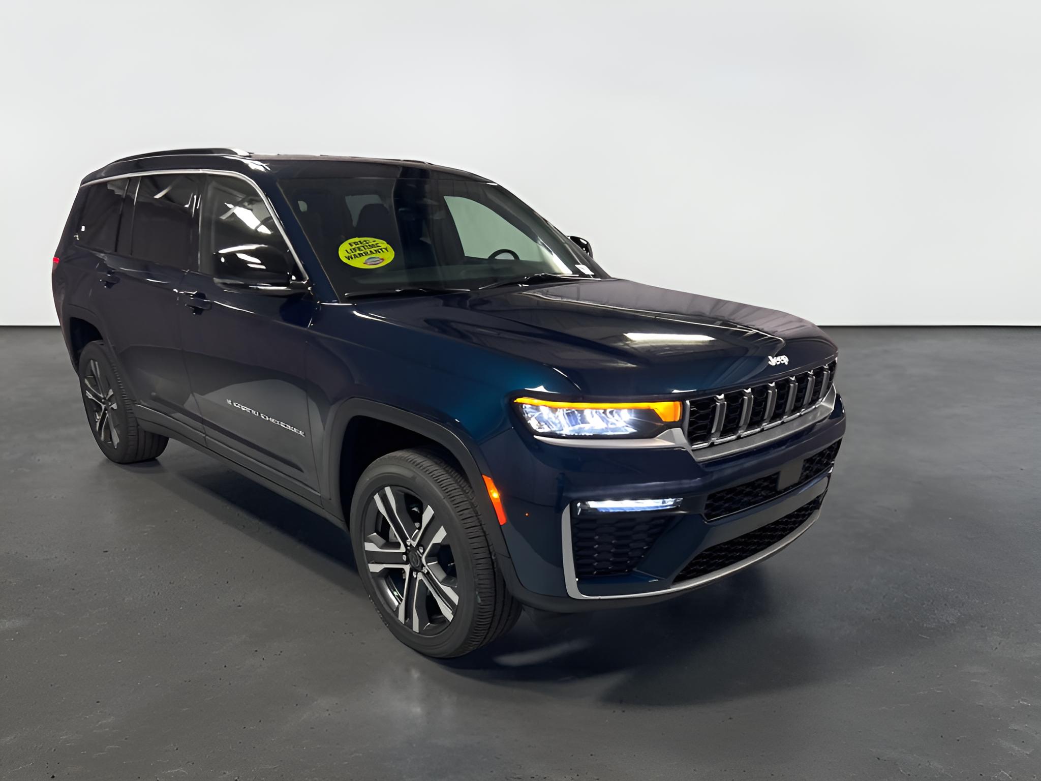 2027 Jeep Grand Cherokee GRAND CHEROKEE L LIMITED 4X4