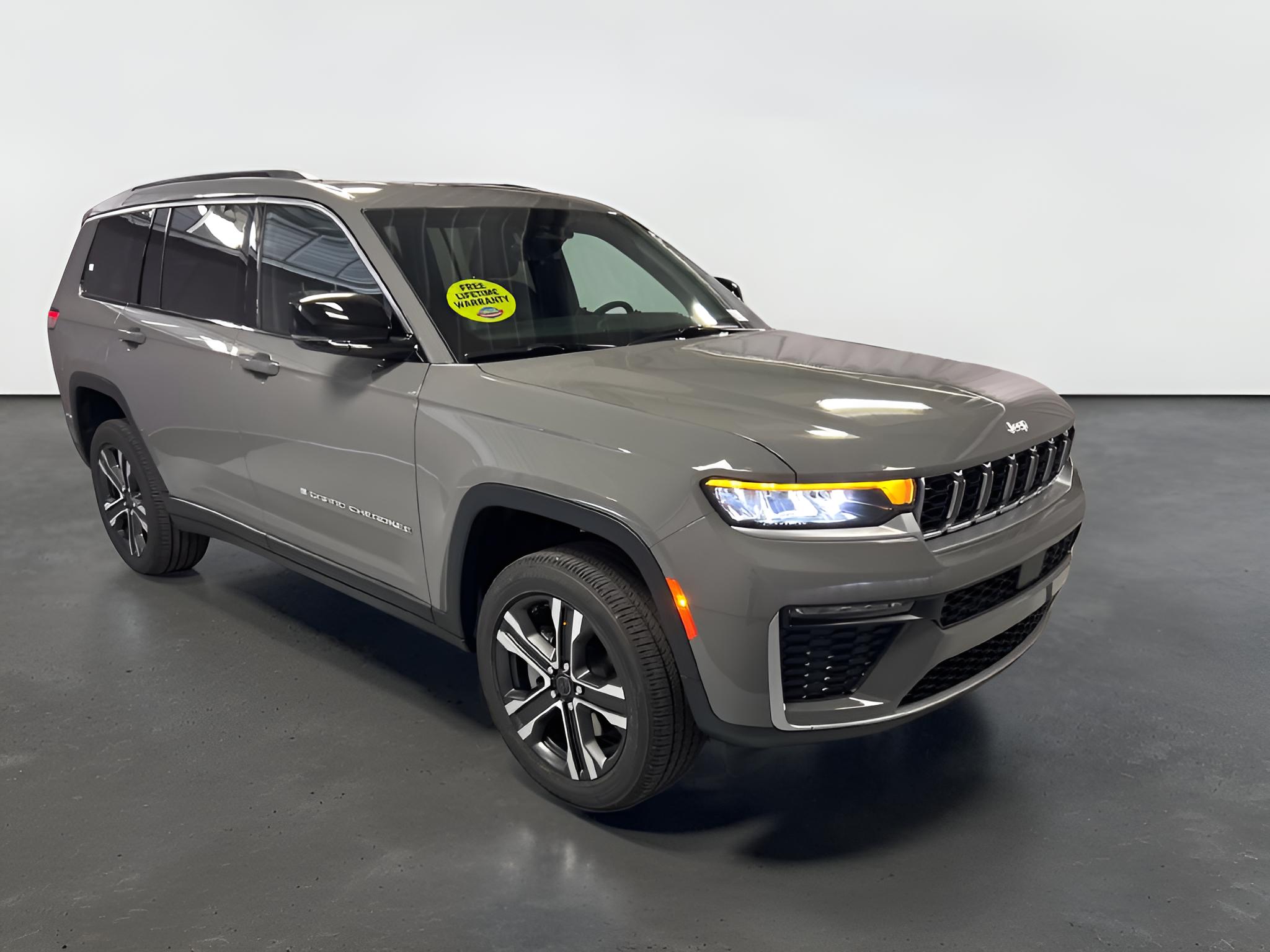 2027 Jeep Grand Cherokee GRAND CHEROKEE L LIMITED 4X4