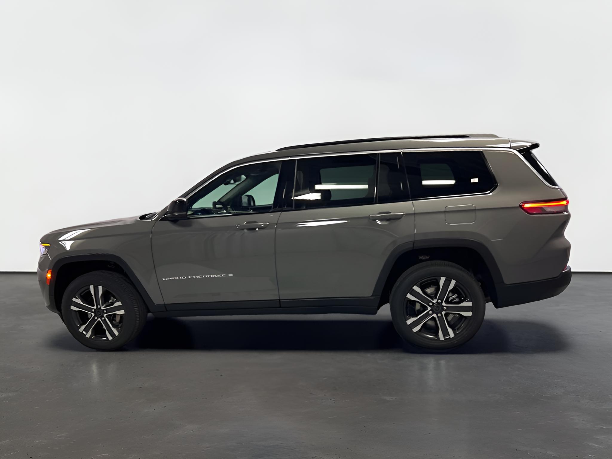 2027 Jeep Grand Cherokee GRAND CHEROKEE L LIMITED 4X4
