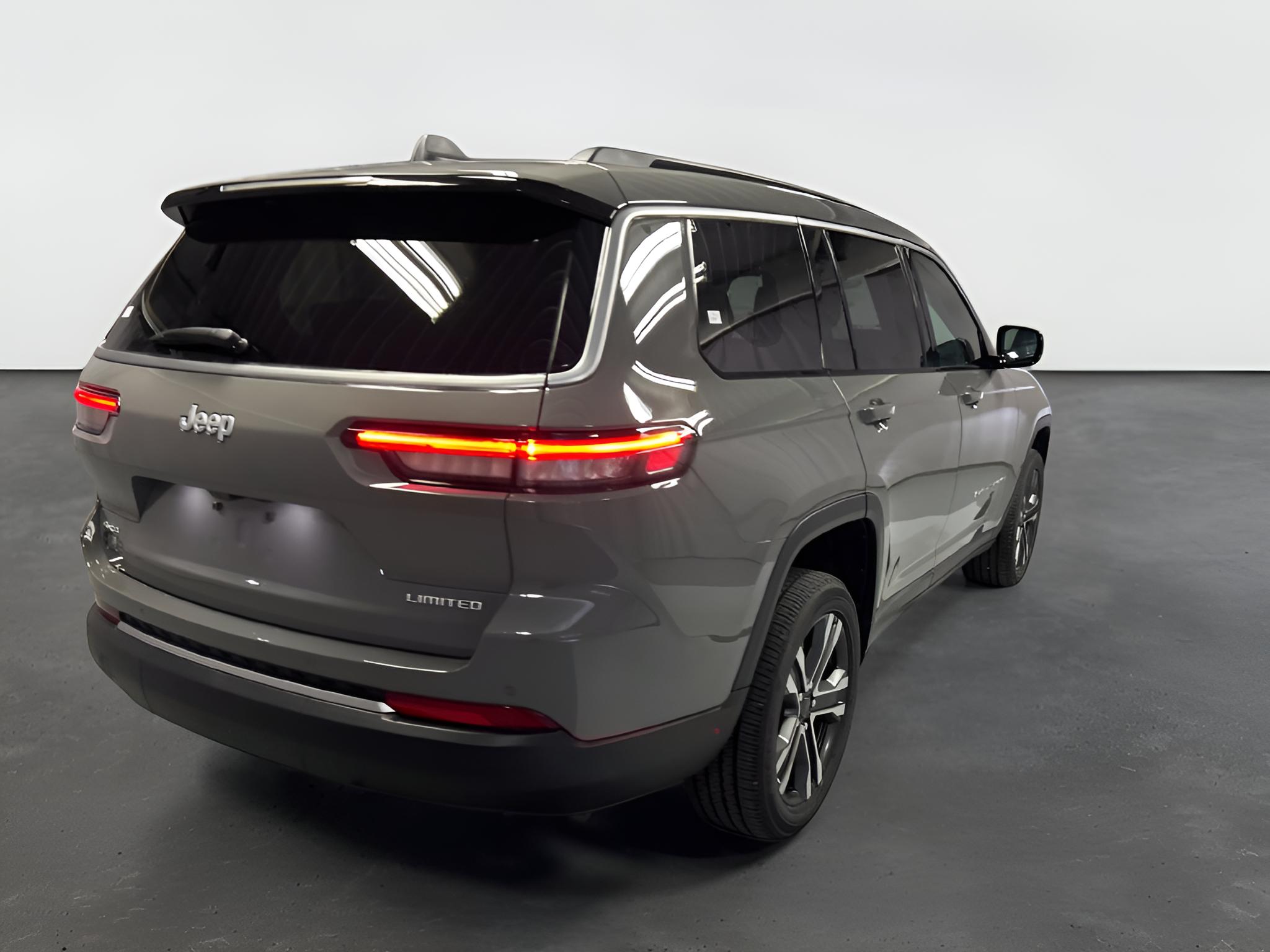 2027 Jeep Grand Cherokee GRAND CHEROKEE L LIMITED 4X4