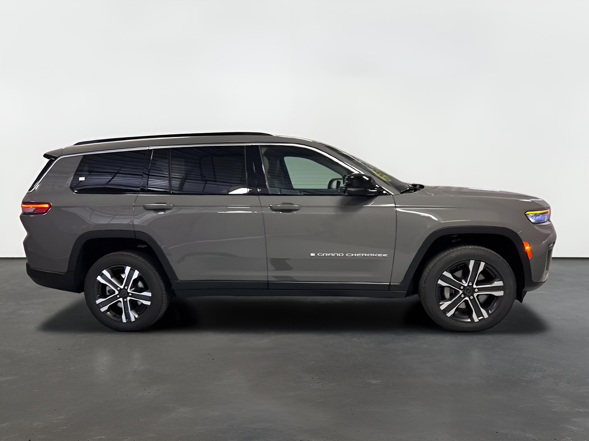 2027 Jeep Grand Cherokee GRAND CHEROKEE L LIMITED 4X4