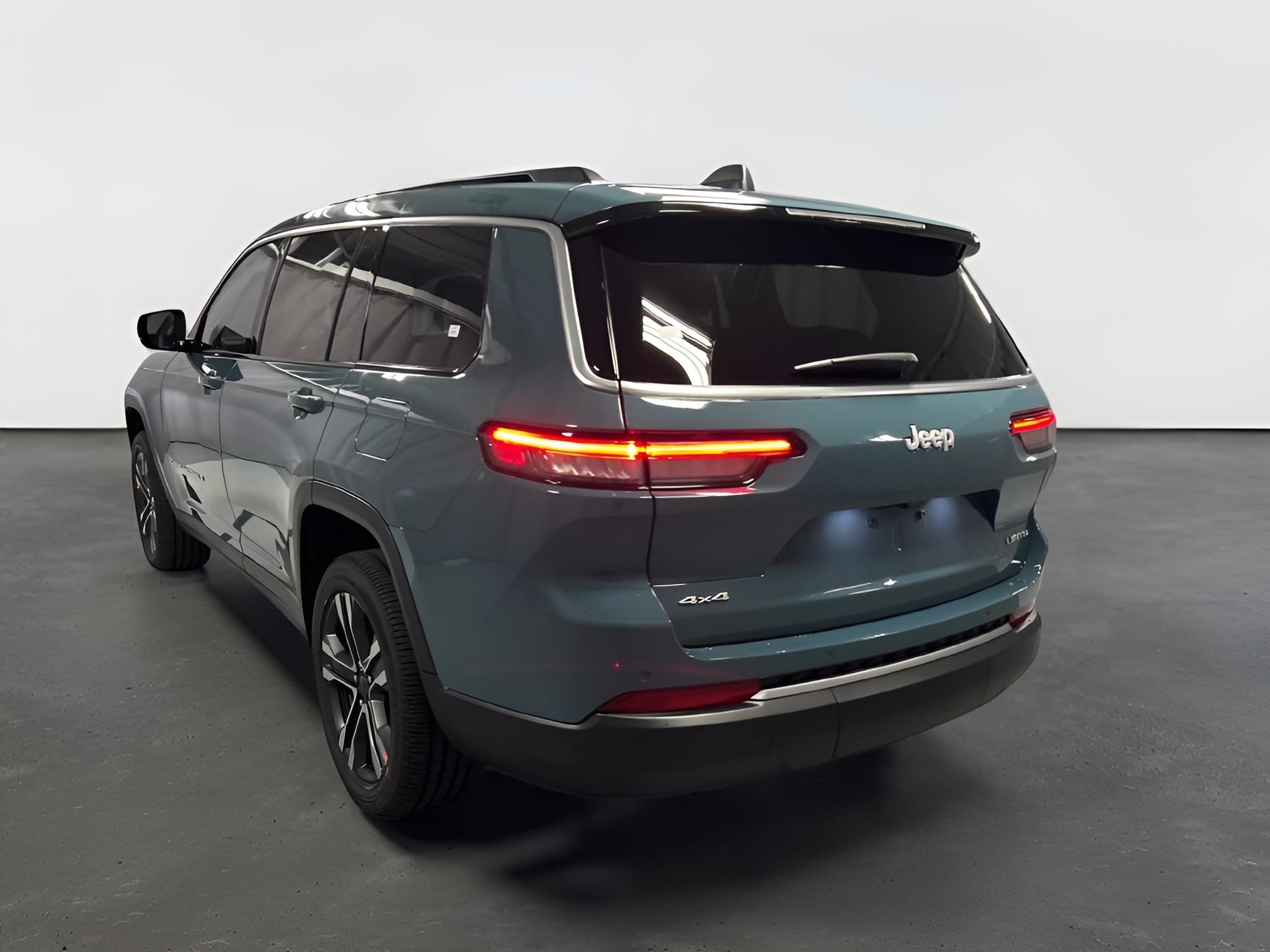 2027 Jeep Grand Cherokee GRAND CHEROKEE L LIMITED 4X4