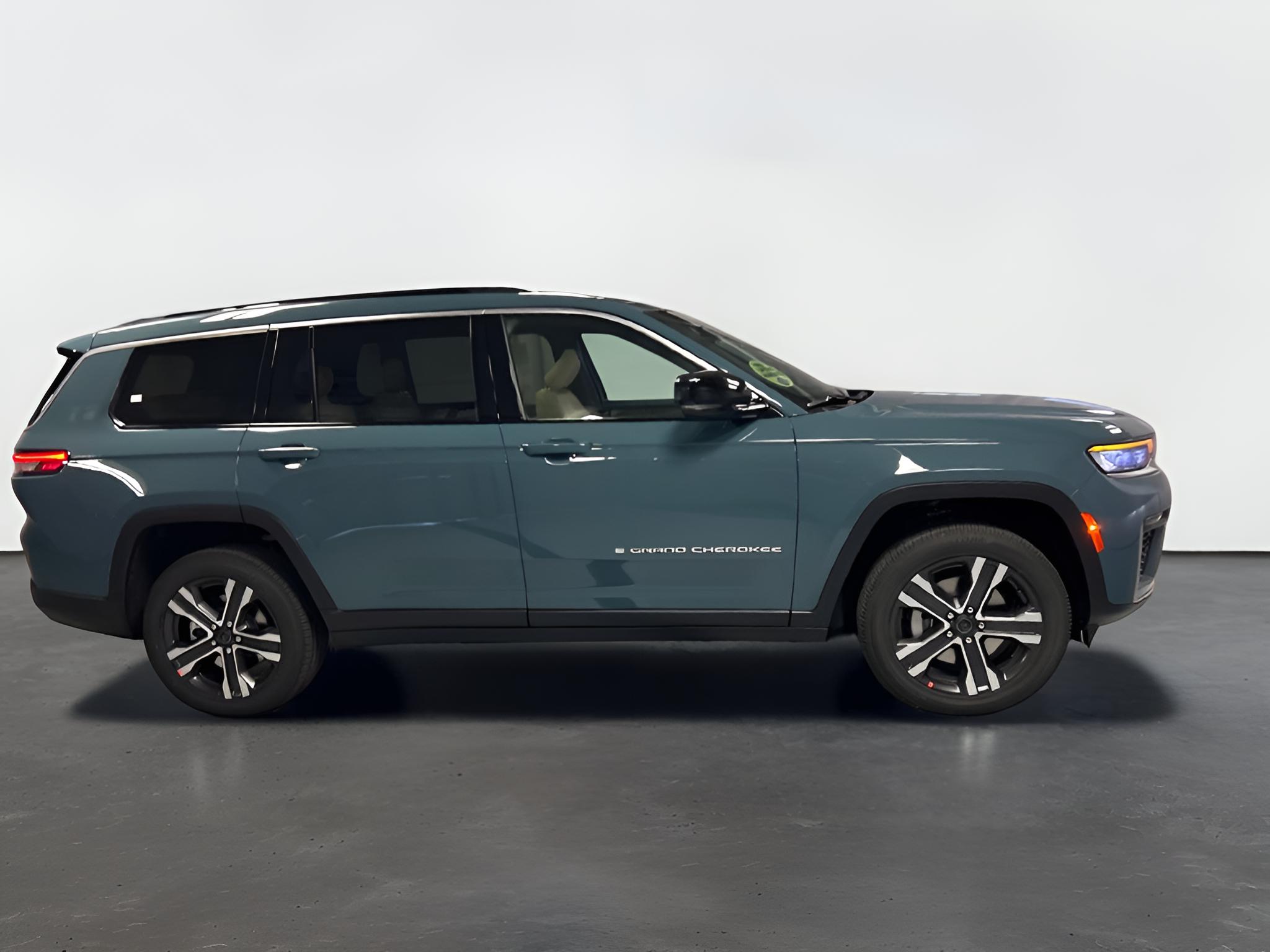 2027 Jeep Grand Cherokee GRAND CHEROKEE L LIMITED 4X4