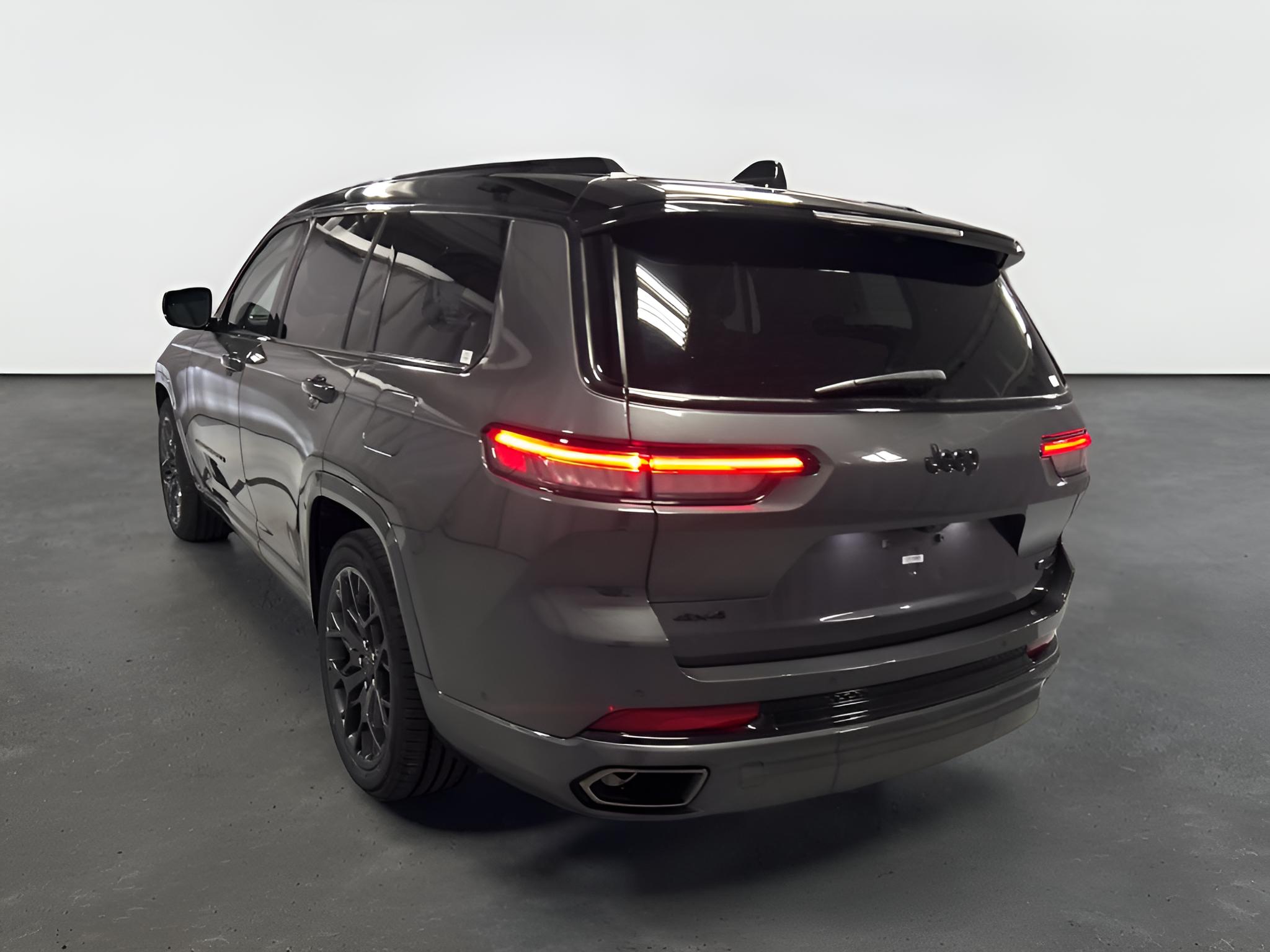 2025 Jeep Grand Cherokee L Summit 4x4
