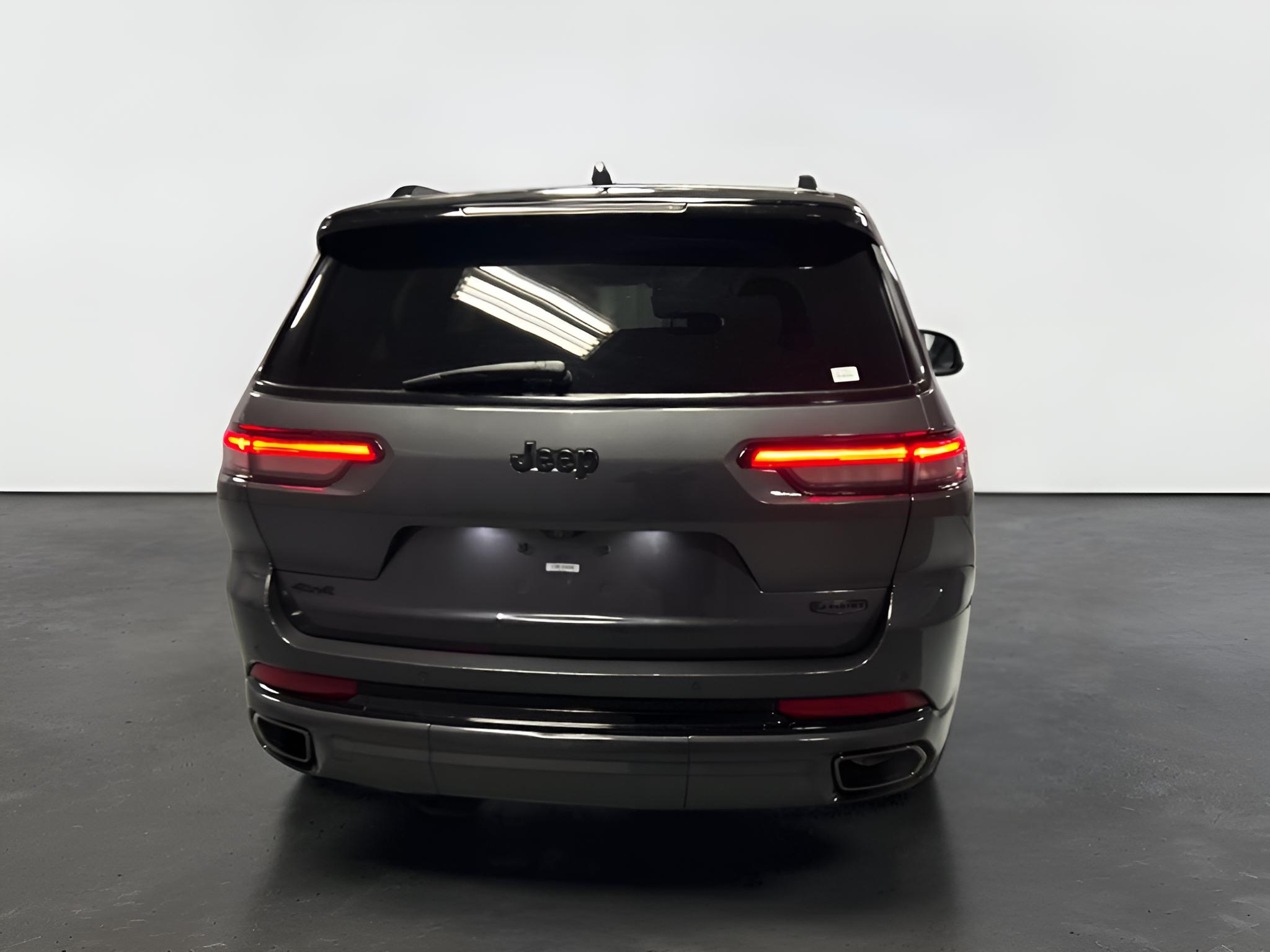 2025 Jeep Grand Cherokee L Summit 4x4
