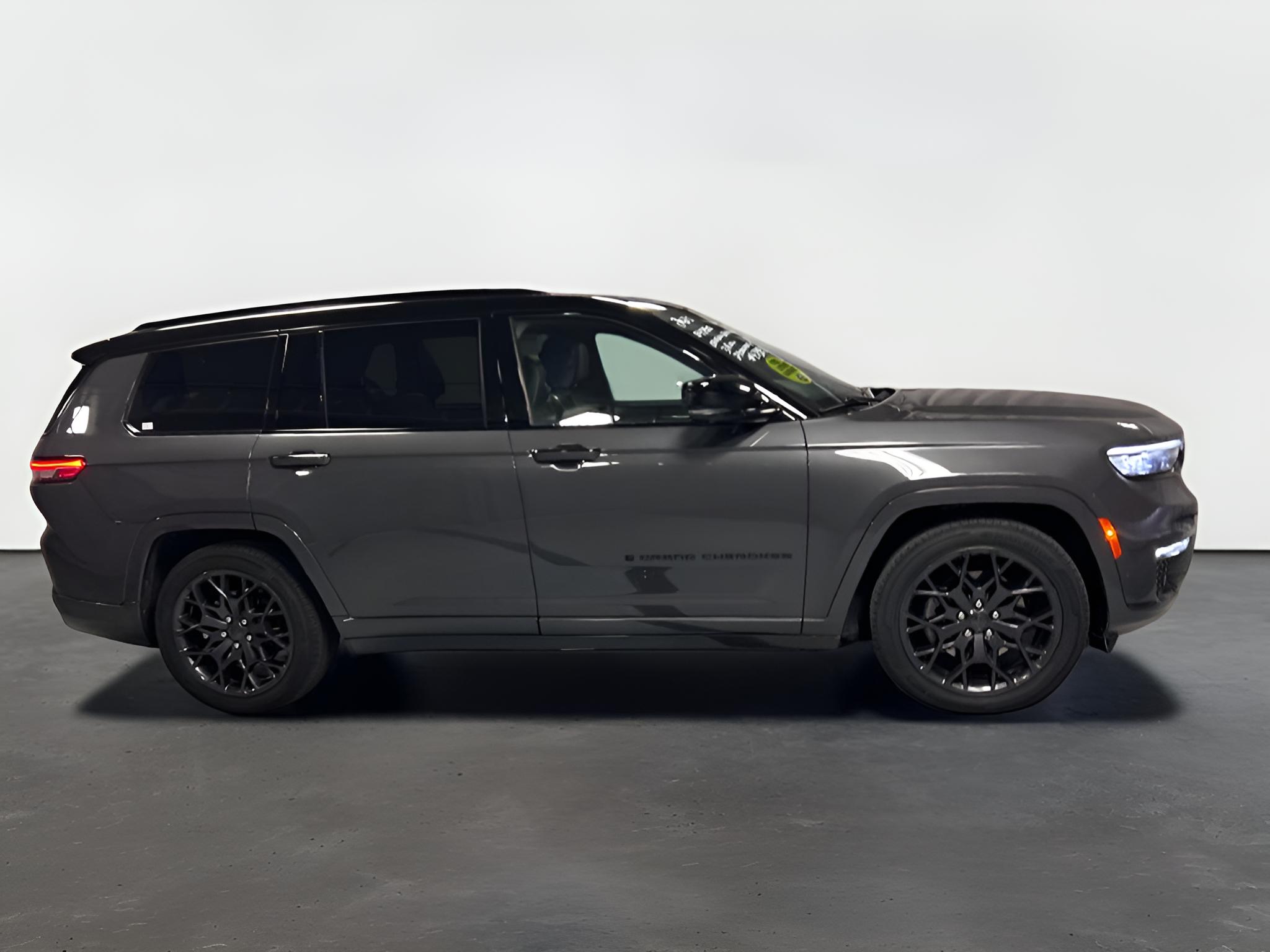 2025 Jeep Grand Cherokee L Summit 4x4