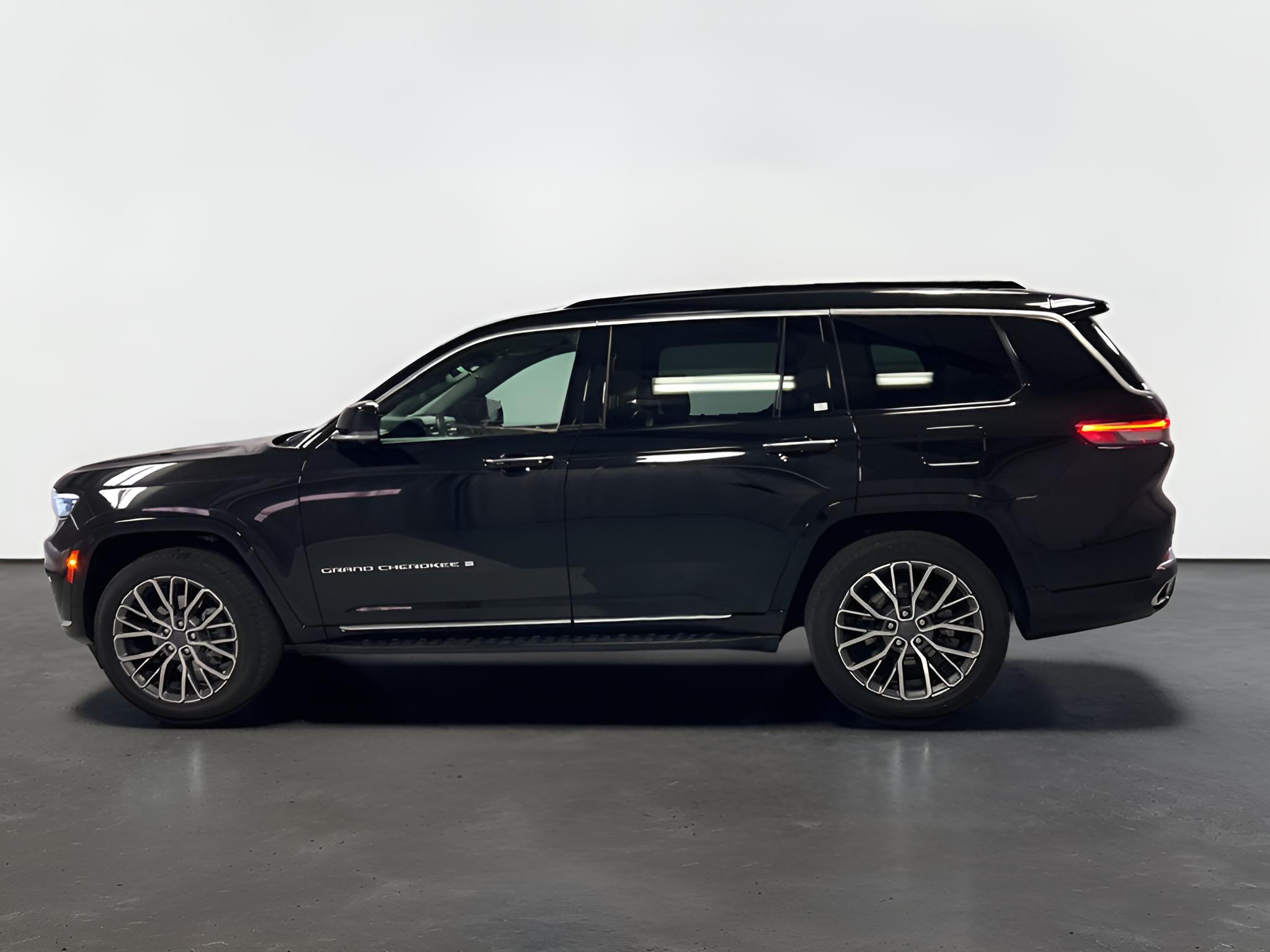 2025 Jeep Grand Cherokee L Summit Reserve 4x4