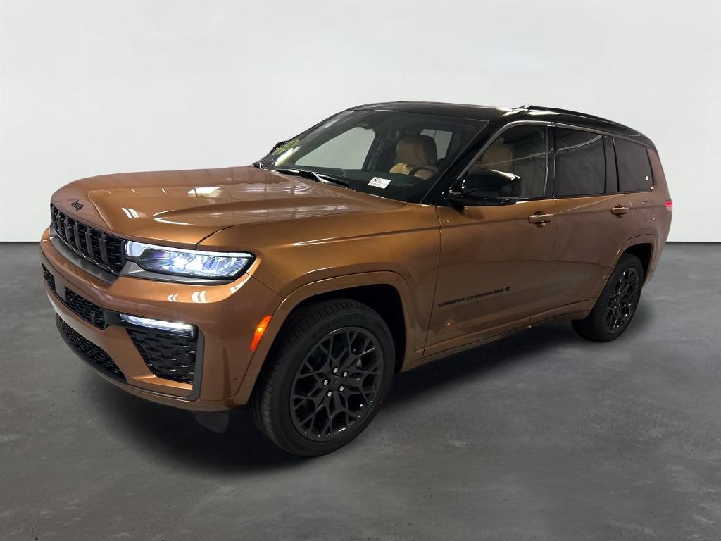 2027 Jeep Grand Cherokee GRAND CHEROKEE L SUMMIT 4X4