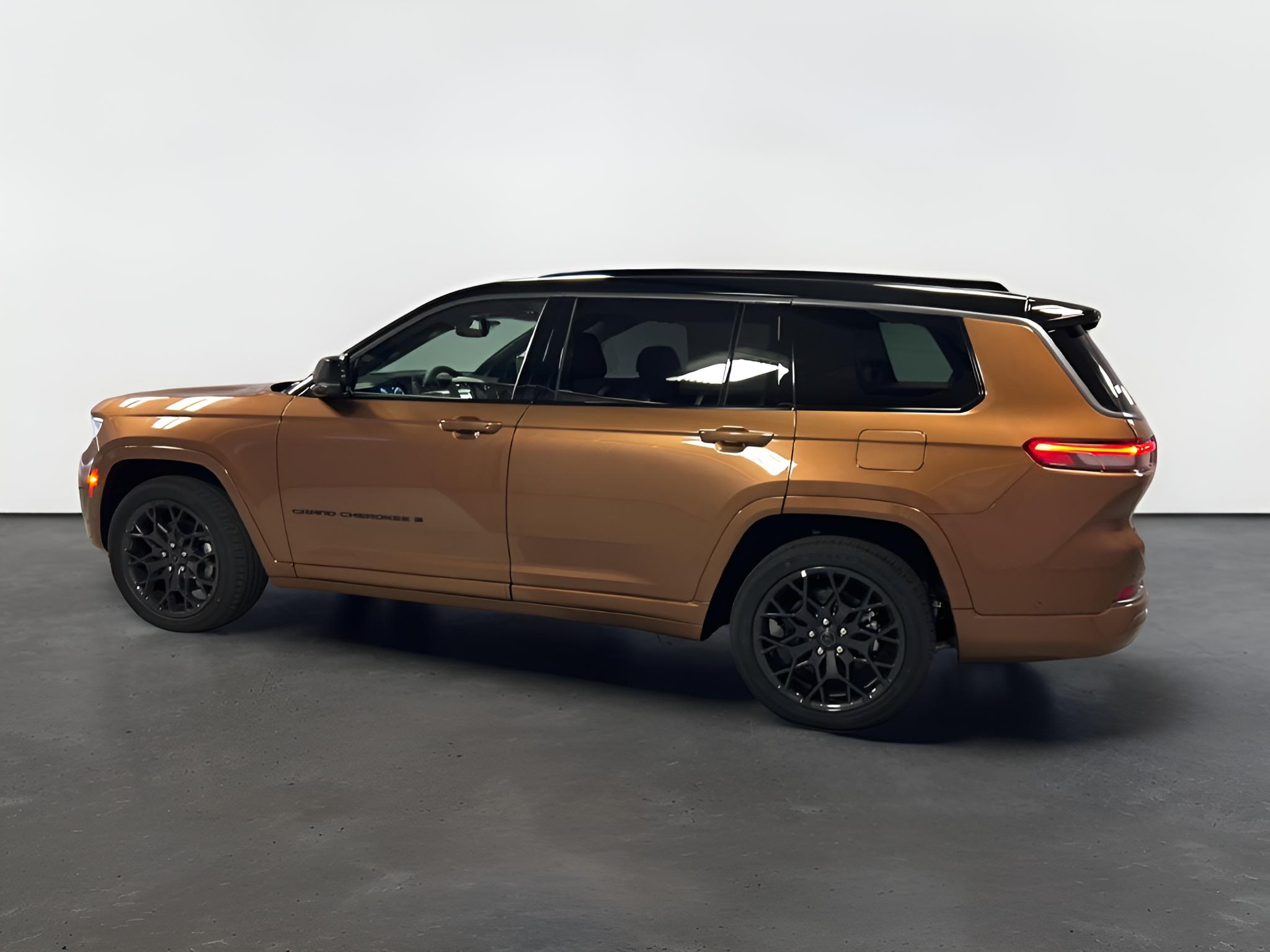 2027 Jeep Grand Cherokee GRAND CHEROKEE L SUMMIT 4X4