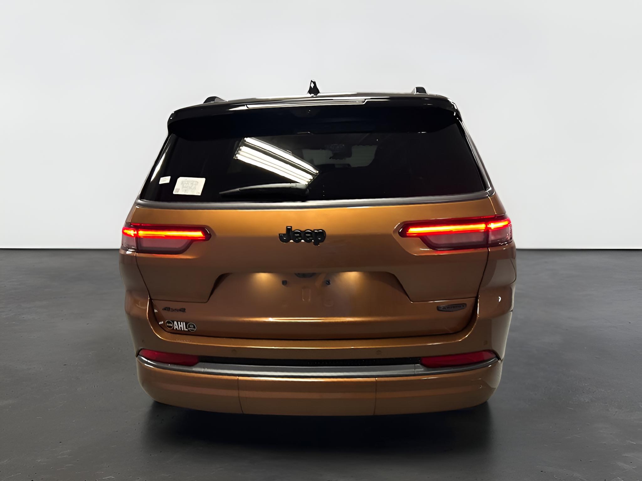 2027 Jeep Grand Cherokee GRAND CHEROKEE L SUMMIT 4X4