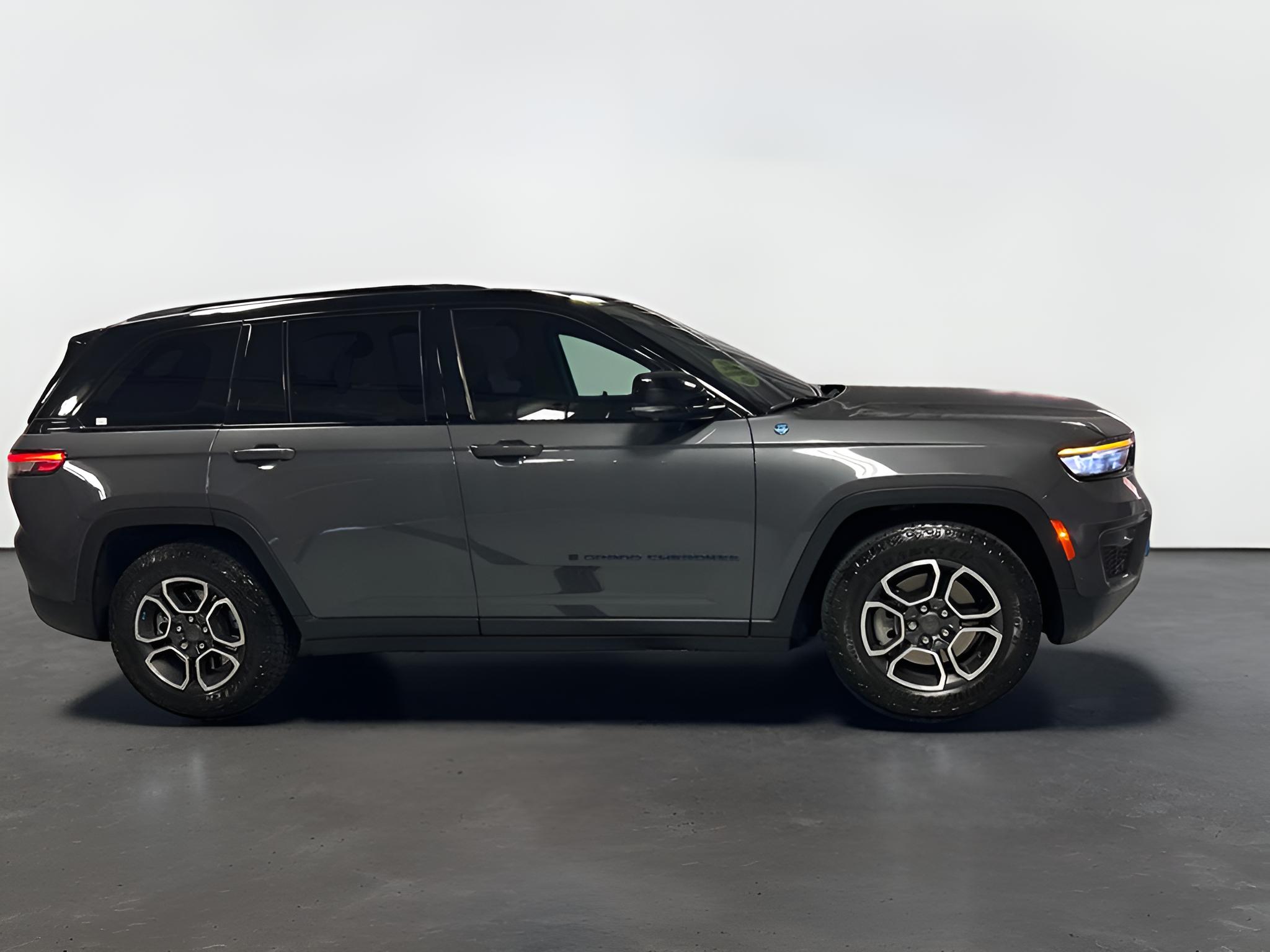2024 Jeep Grand Cherokee 4xe Trailhawk