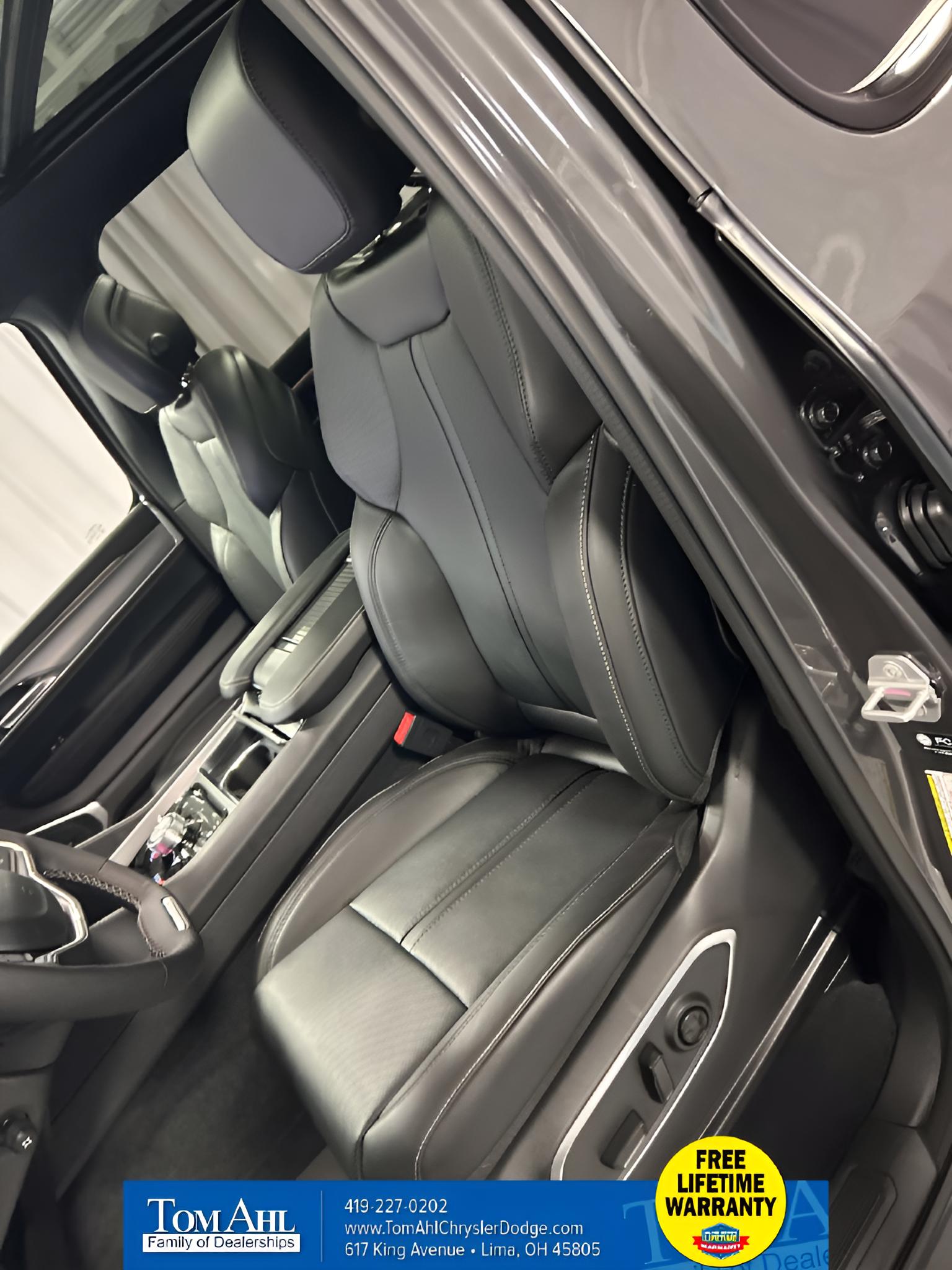 2027 Jeep Grand Wagoneer GRAND WAGONEER UPLAND 4X4