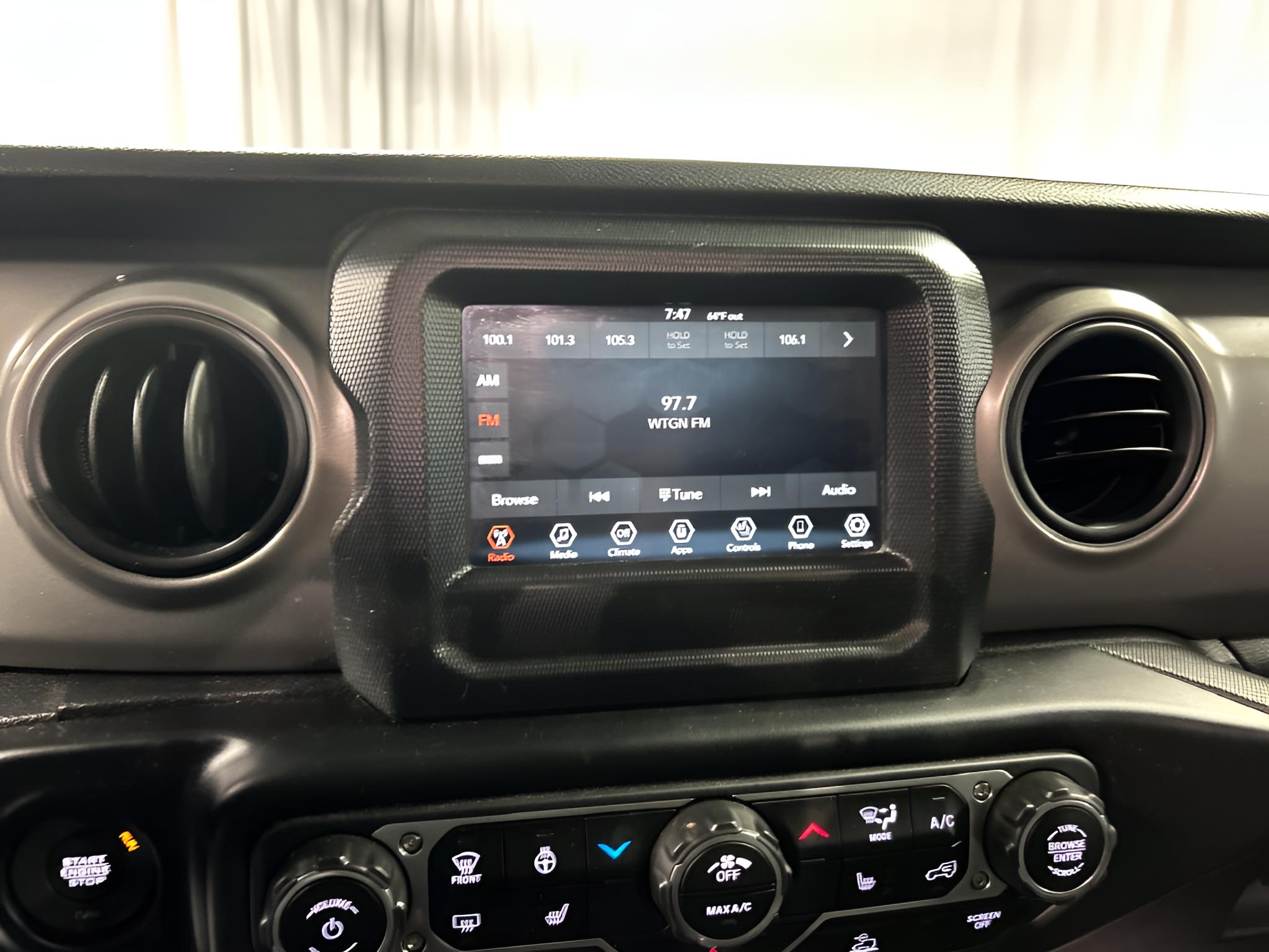 2022 Jeep Gladiator Willys 4x4