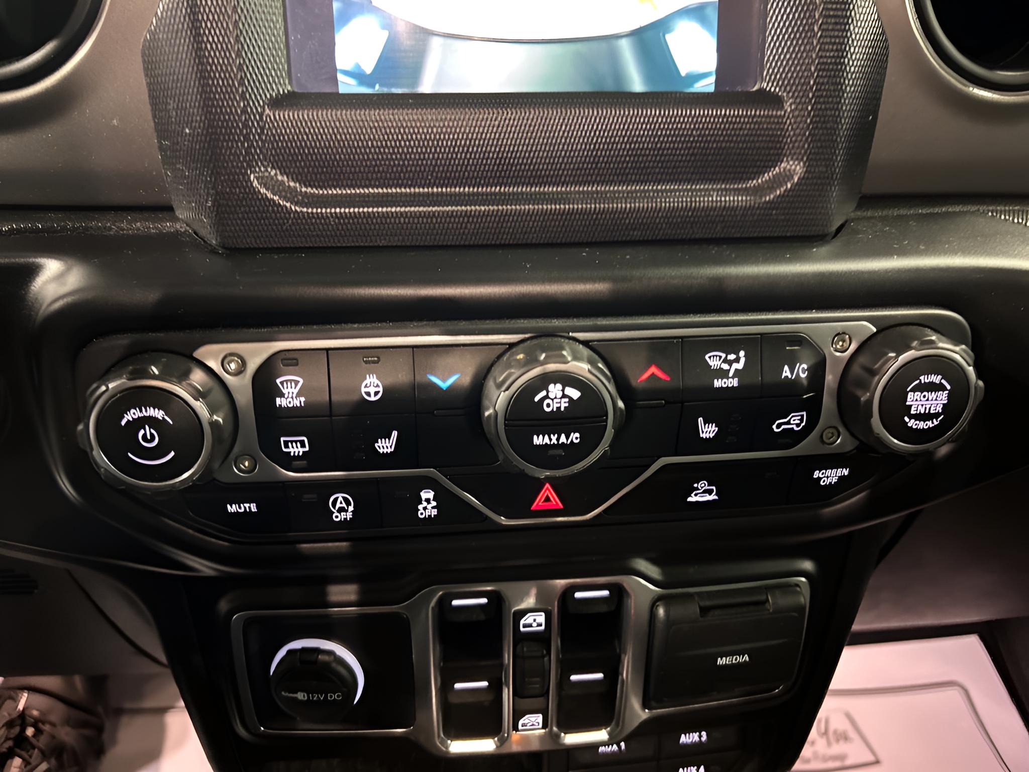 2022 Jeep Gladiator Willys 4x4